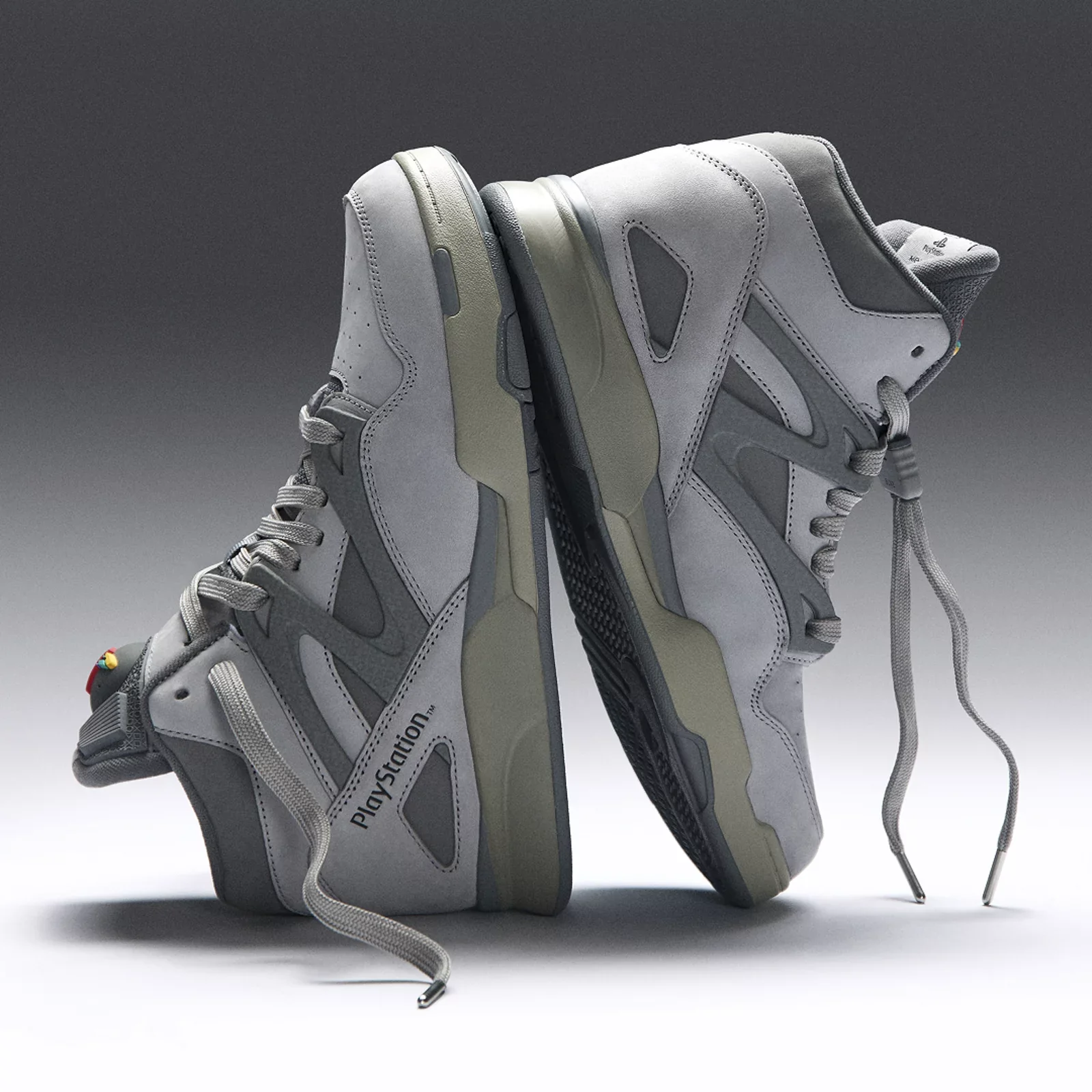 100258816 Reebok Pump Omni Zone II PlayStation 30th Anniversary - Image 10