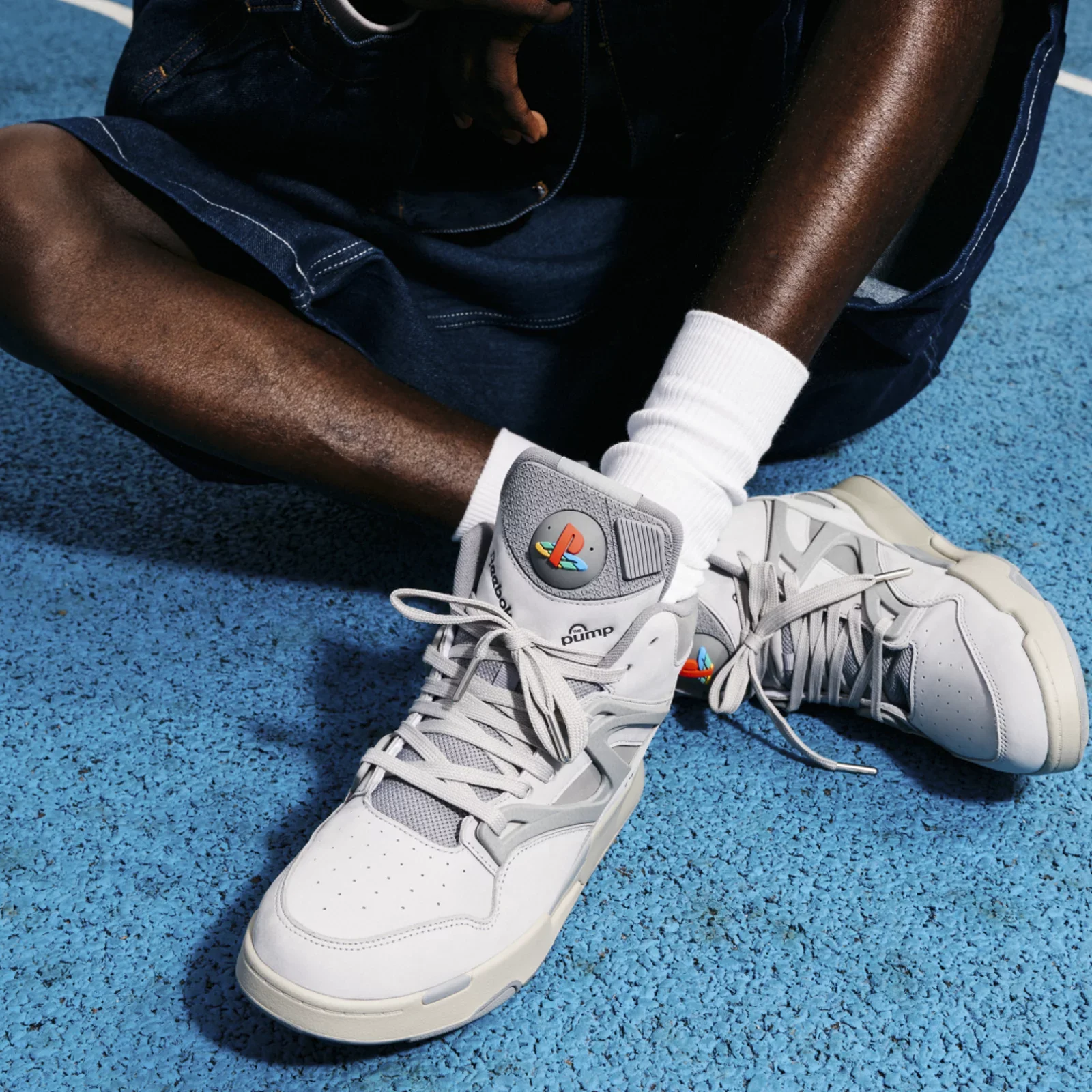 100258816 Reebok Pump Omni Zone II PlayStation 30th Anniversary - Image 12