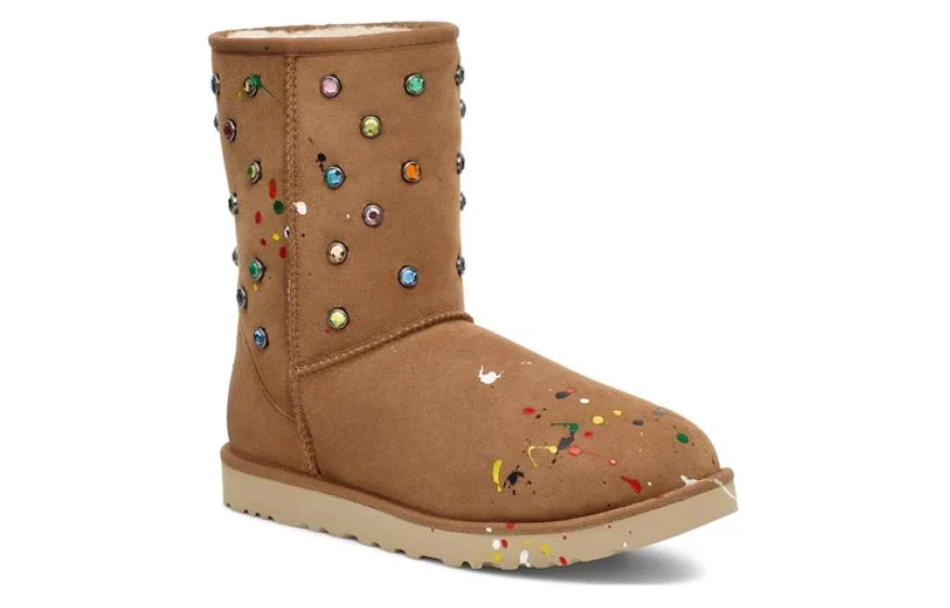 1166953-CHE UGG Classic Short Boot Gallery Dept. Chestnut - Image 3