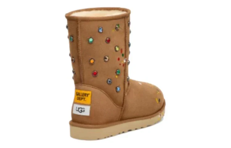 1166953-CHE UGG Classic Short Boot Gallery Dept. Chestnut - Image 4