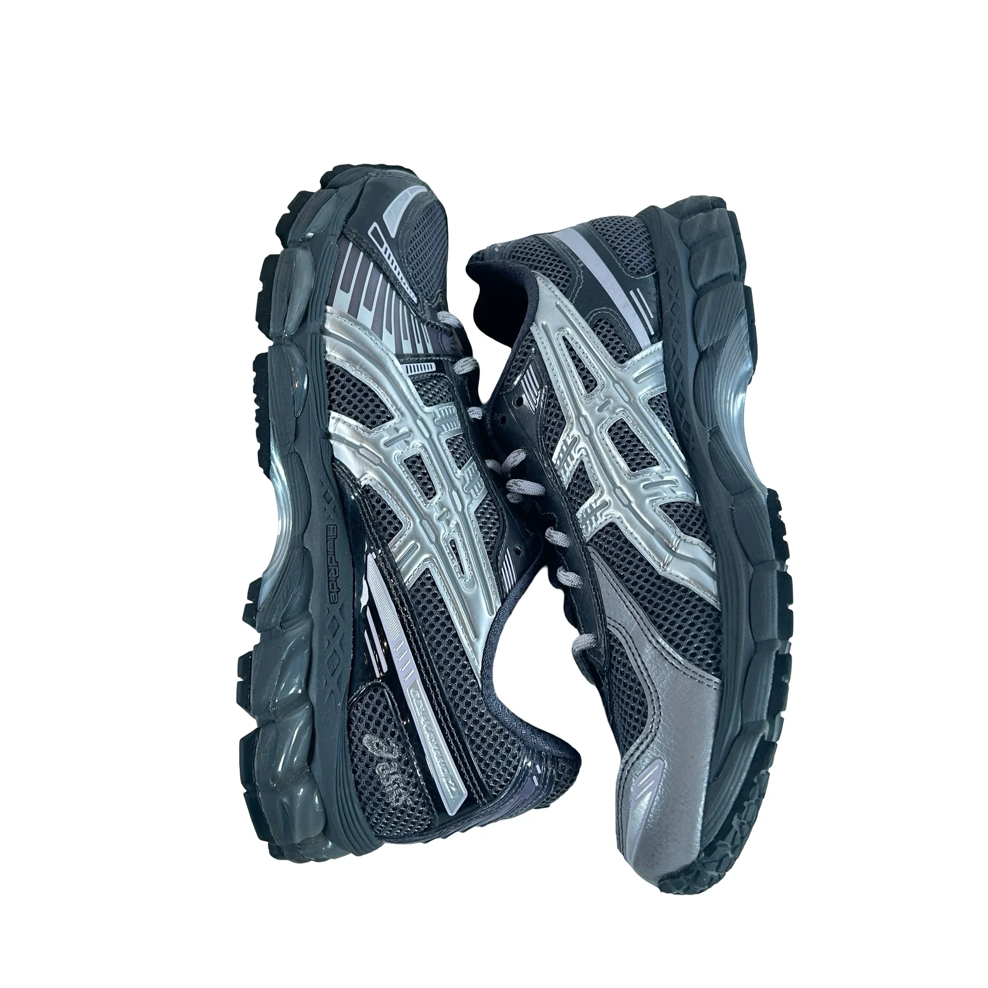 1203A930 020 ASICS Gel-Kayano 12.1 Kith Tornado Pure Silver [USED] - 8.5 M (Used) - Image 4