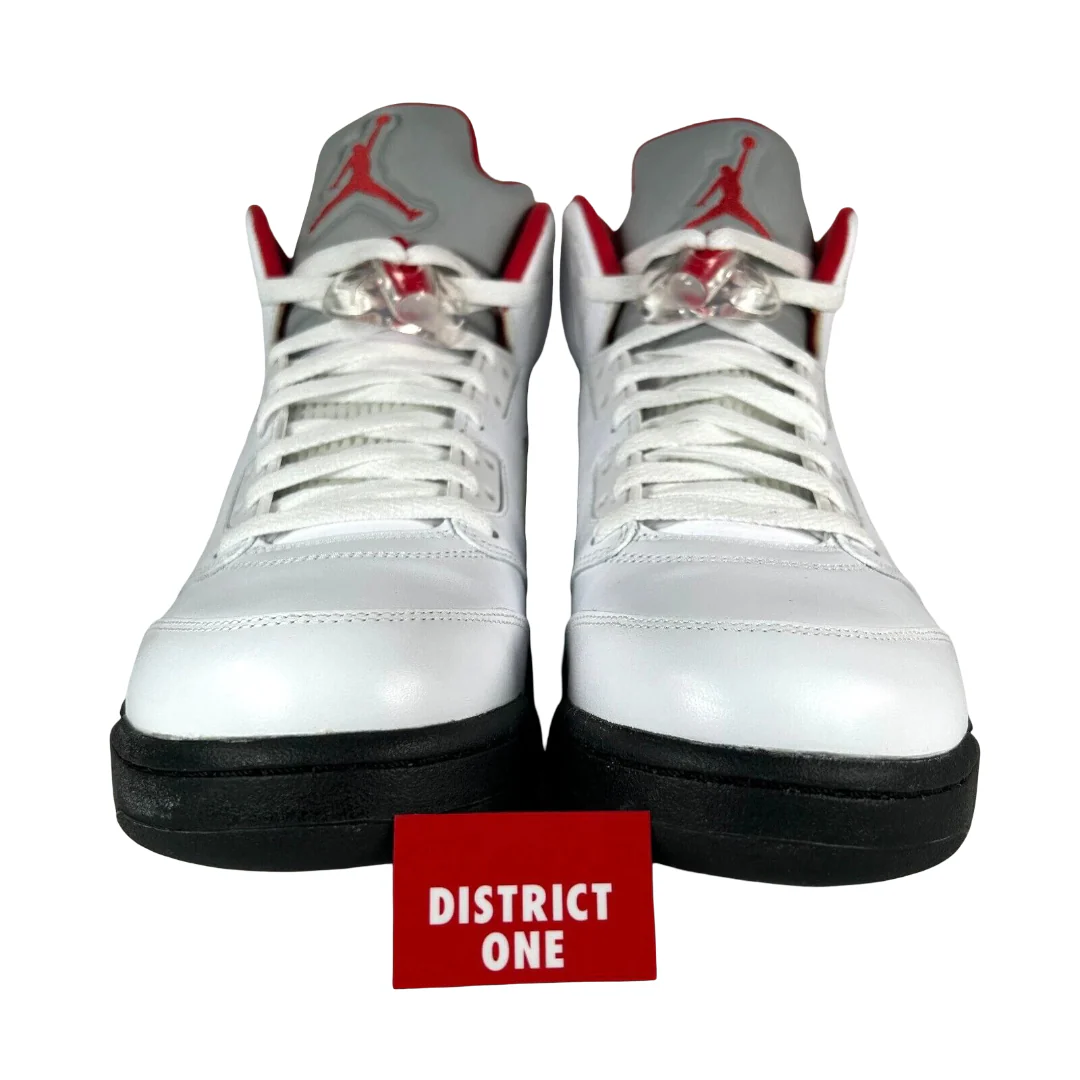 136027 100 Jordan 5 Retro Fire Red (2013) [CONDITIONAL] - 8.5 M (Yellowing) - Image 2