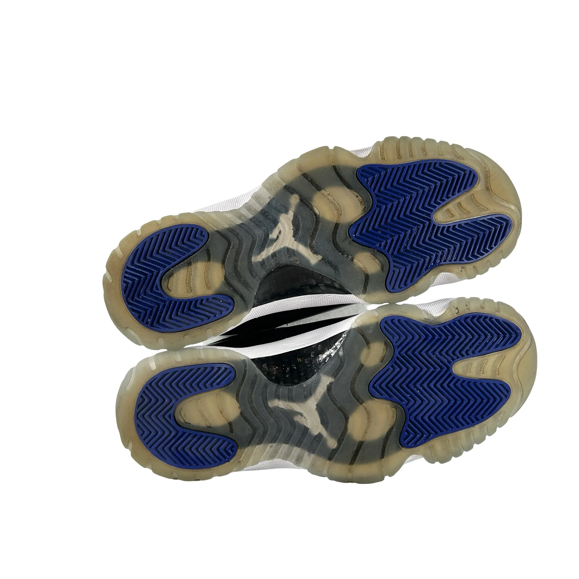378037 003 Jordan 11 Space Jam (2016) [USED] - 7.5 M (Used) - Image 6
