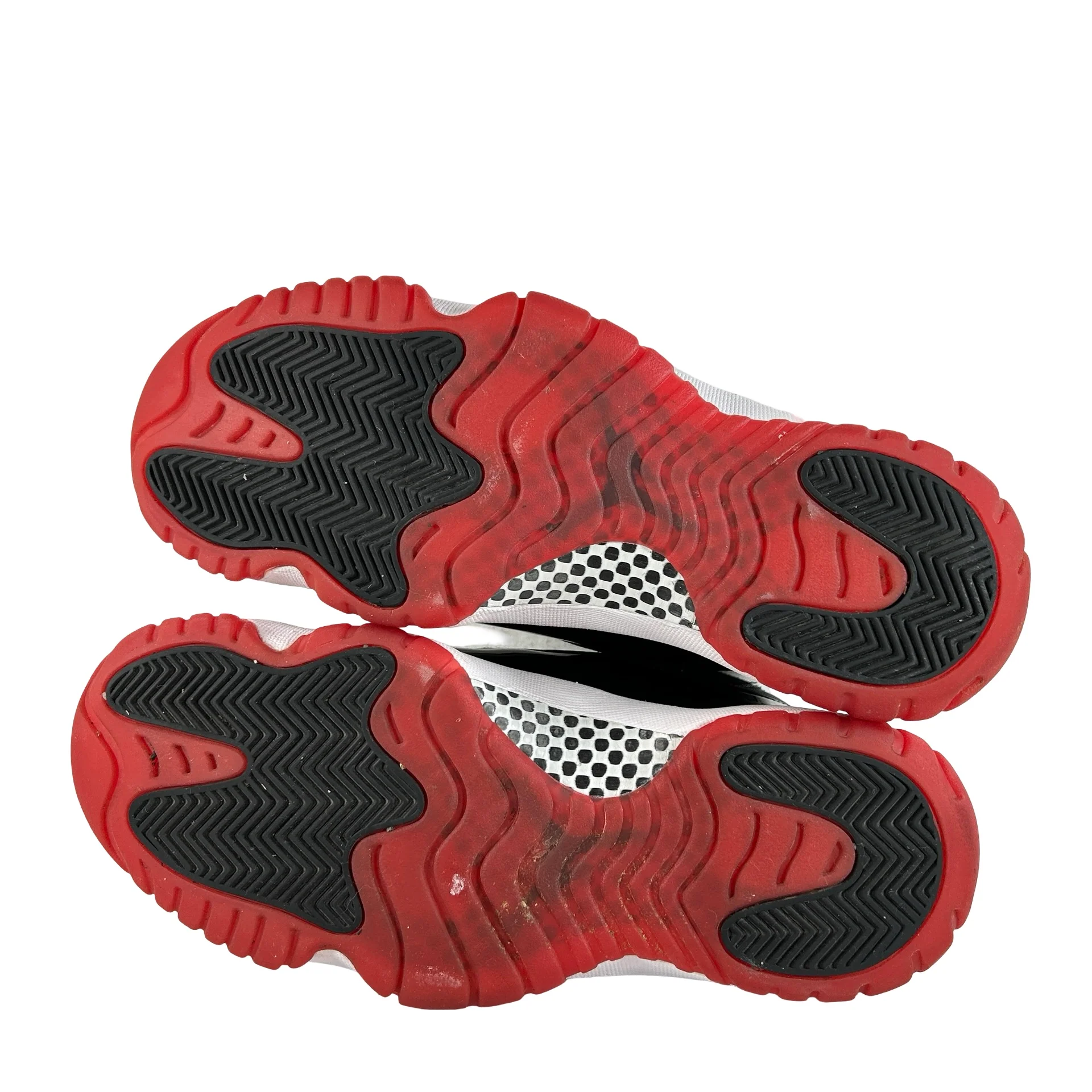 378037 061 Jordan 11 Bred (2019) [USED] - 9 M (Used) (Replace Box) - Image 6