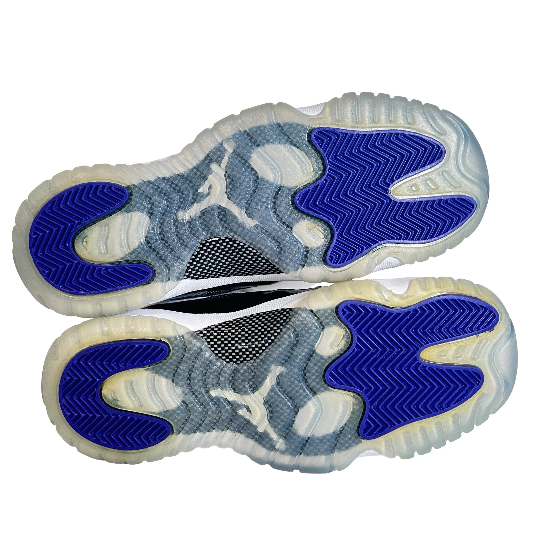 378038 100 Jordan 11 Retro Concord (2018) (GS) - 6.5 Y (Yellowing Soles) - Image 6