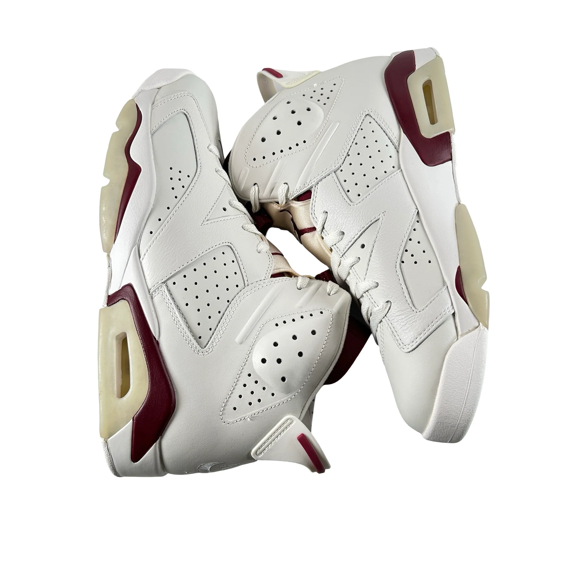 384664 116 Jordan 6 Maroon [CONDITIONAL] - 10.5 M (Yellowing) - Image 4