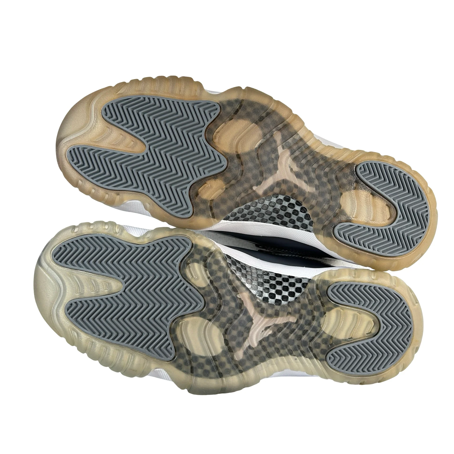 528895 003 Air Jordan 11 Retro Low Cool Grey - 10.5 M (Soles Yellowing) - Image 6