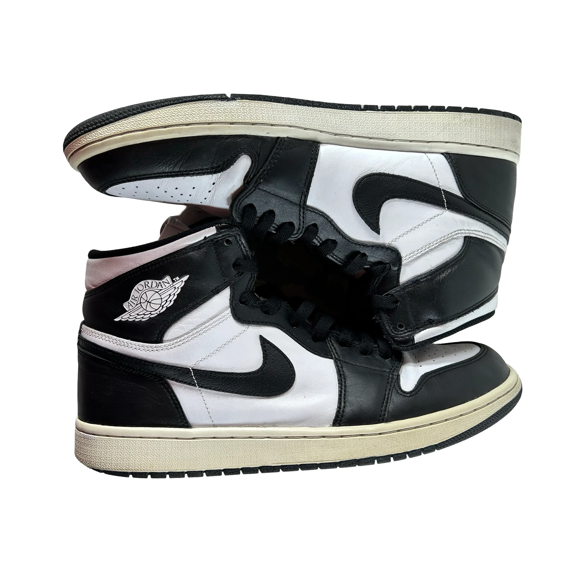 555088 010 Jordan 1 Retro Black White (2014) [USED] - 12 M (Used) - Image 4