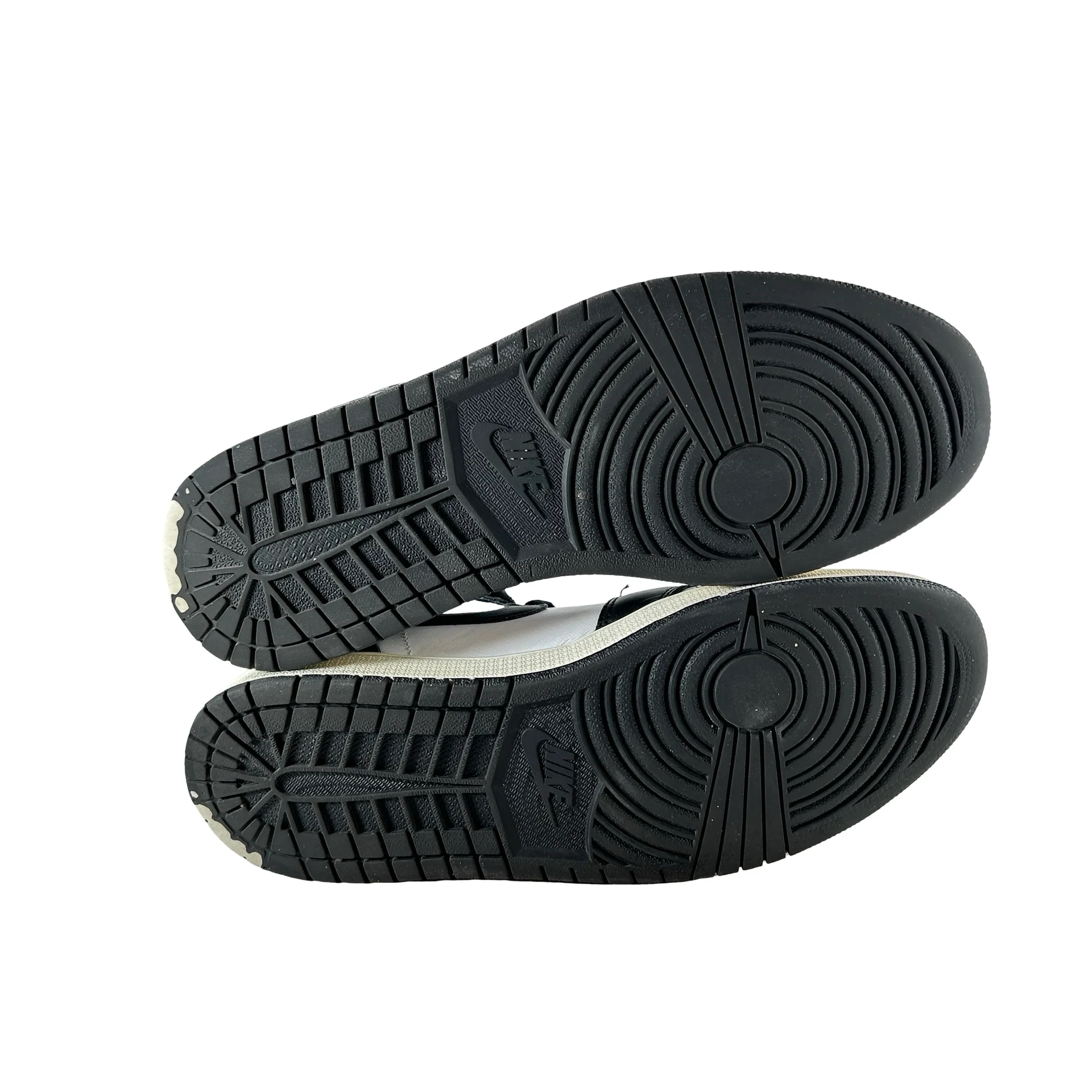 555088 010 Jordan 1 Retro Black White (2014) [USED] - 12 M (Used) - Image 6