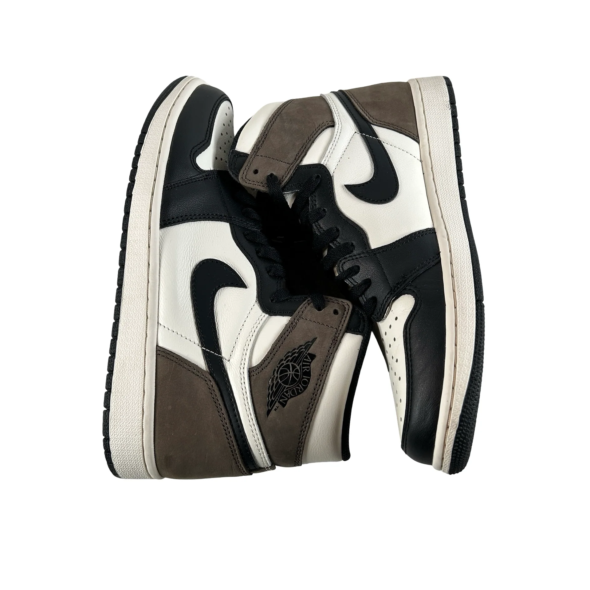 555088 105 Jordan 1 Mocha [USED] - 9.5 M (Used8) - Image 4