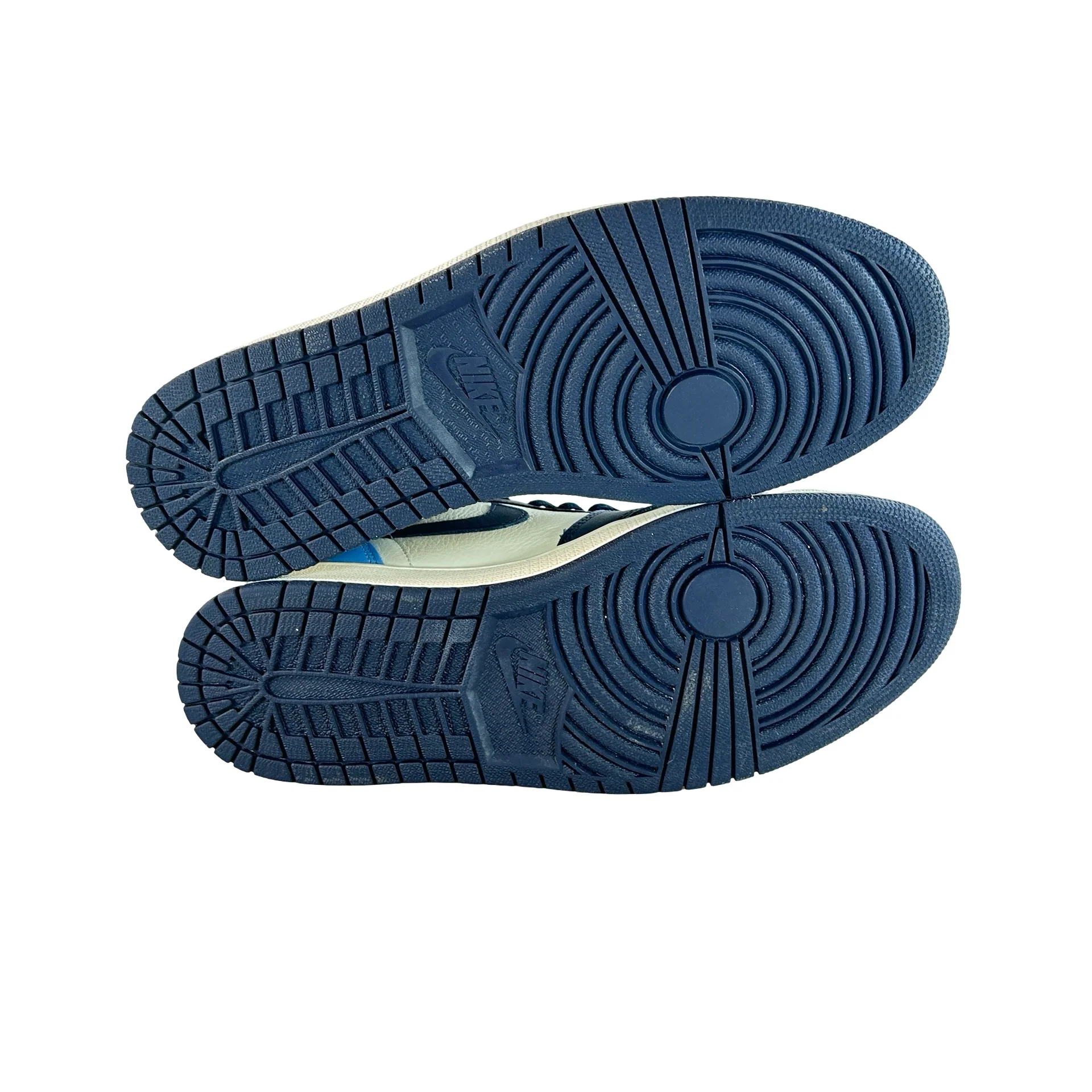 555088 140 Jordan 1 Obsidian UNC [USED] - 11 M (Used4) - Image 6
