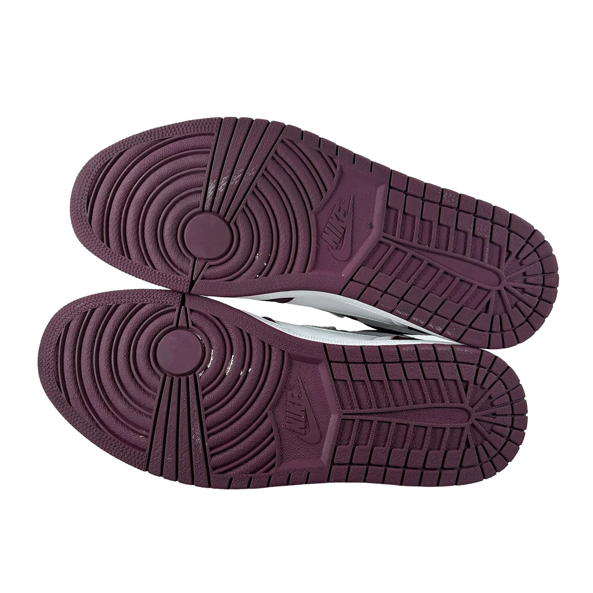 555088  611 Jordan 1 Retro High OG Bordeaux [USED] - 11 M (Used) - Image 6
