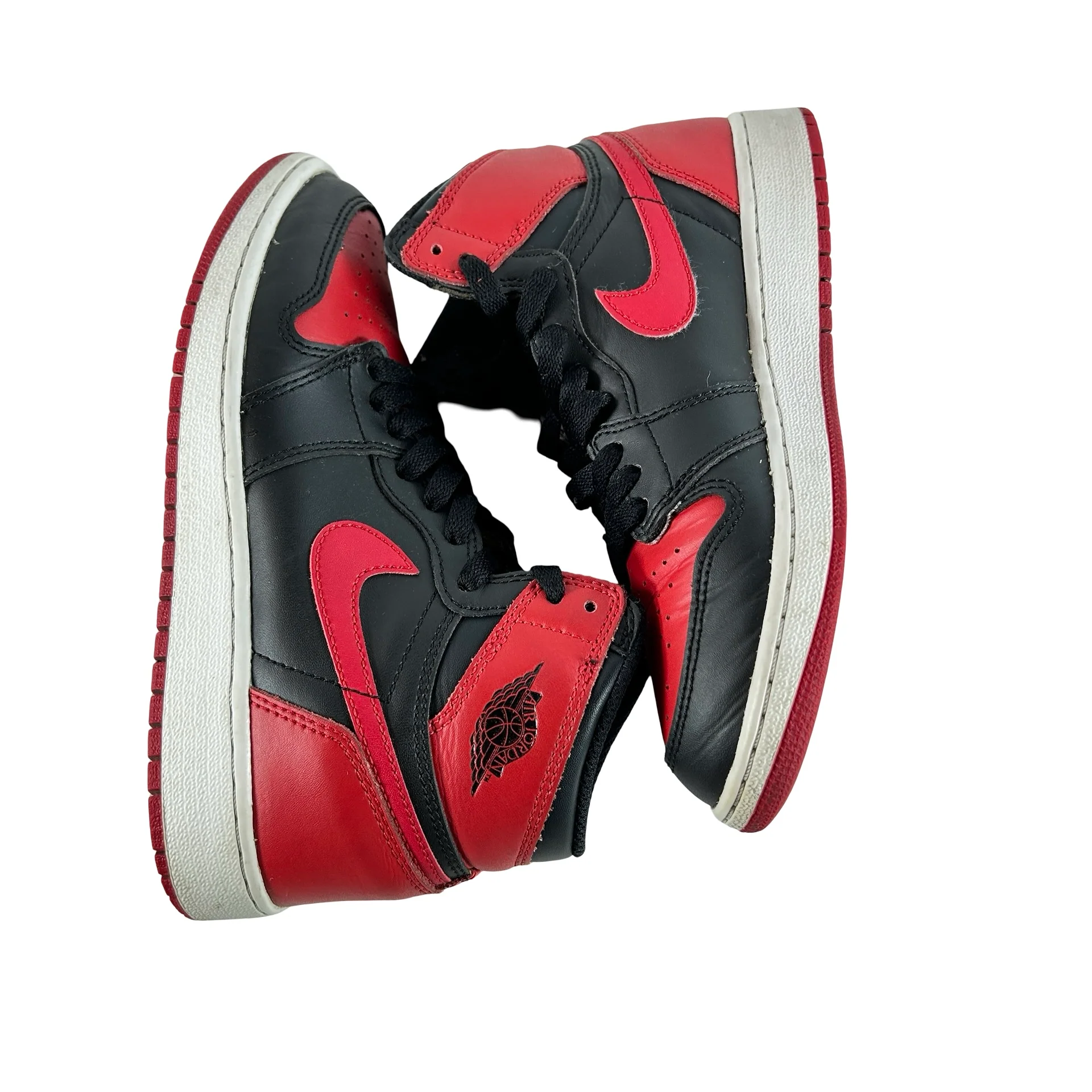 575441 001 Jordan 1 Retro Bred Banned (2016) (GS) [USED] - 5 Y (Used) (No Box) - Image 4