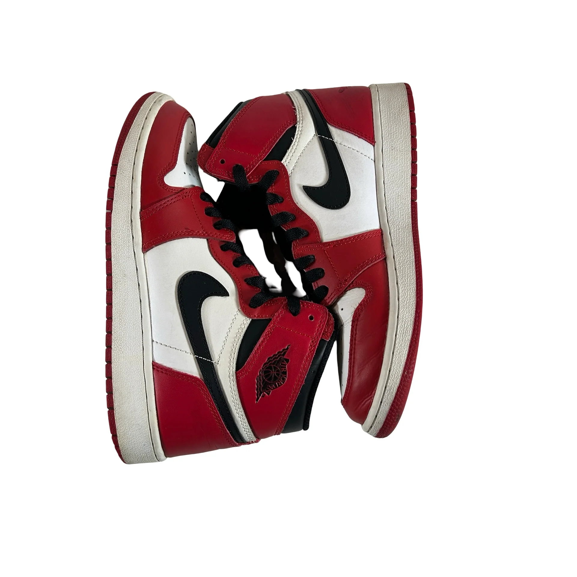 575441 101 Jordan 1 Retro Chicago (2015) (GS) [USED] - 5.5 Y (Used) (No Box) - Image 4