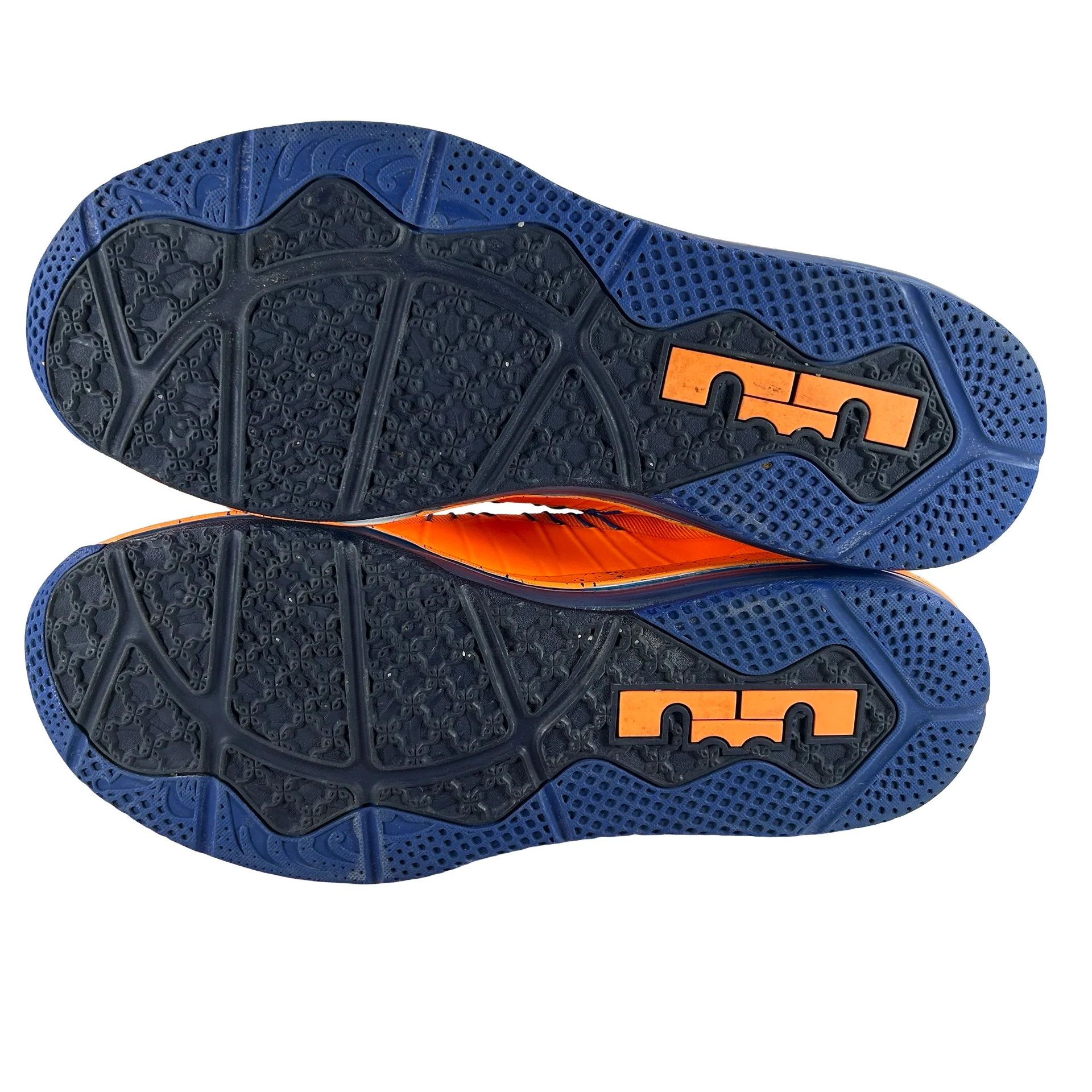 579765 800 Nike LeBron X Low Knicks HWC [USED] - 11.5 M (Used) - Image 6