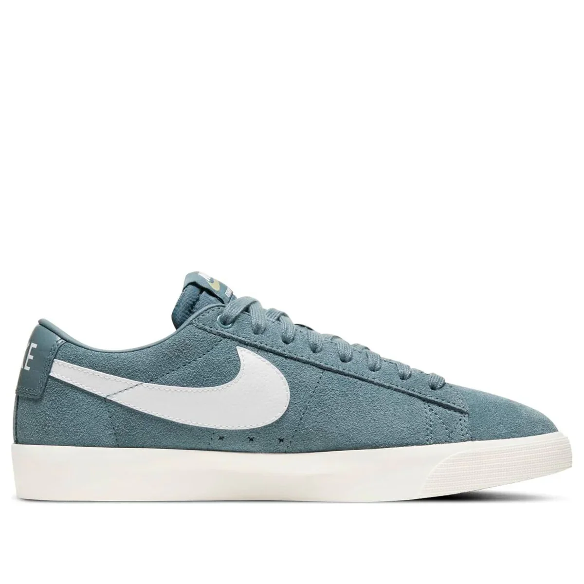 704939 006 Nike SB Blazer Low GT Ozone Blue - Image 2