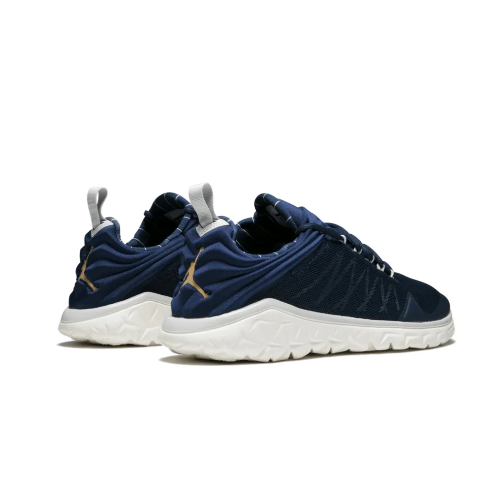 715855 402 Jordan Flight Flex Trainer Jeter RE2PECT - Image 3