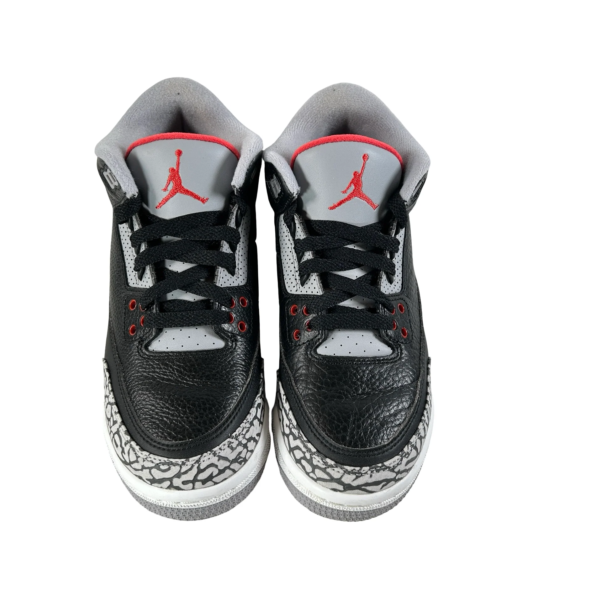 854261 001 Jordan 3 Black Cement GS [USED] - 5 Y (Used) - Image 2