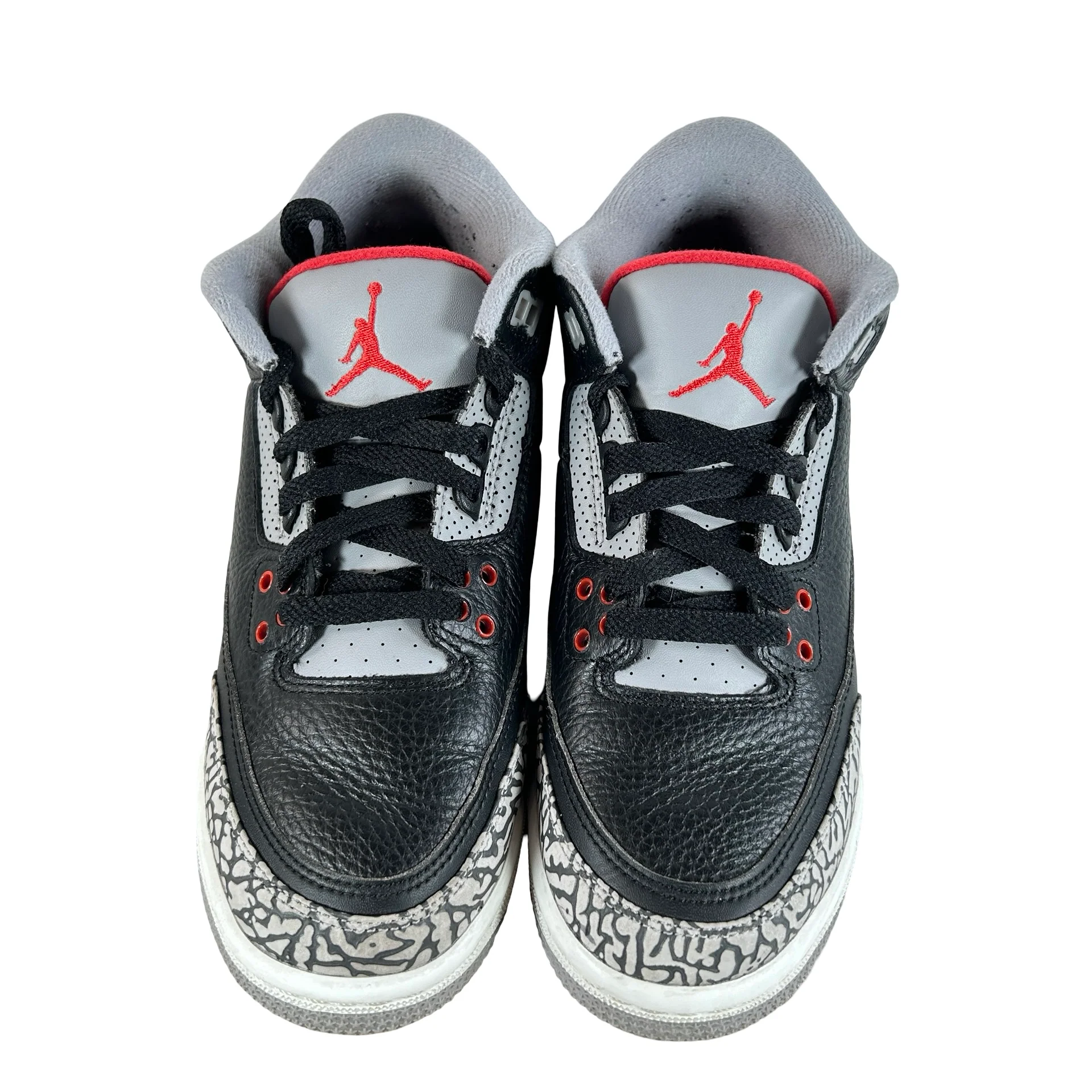 854261 001 Jordan 3 Retro Black Cement (2018) (GS) [USED] - 5.5 Y (Used) (No Box) - Image 2