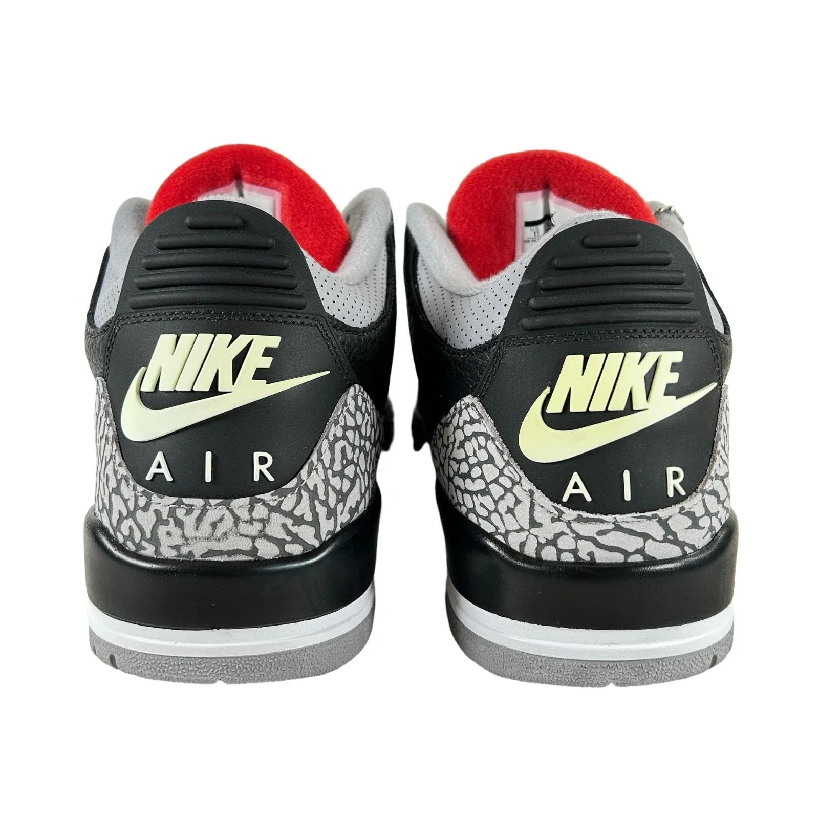 854262 001 Air Jordan 3 Black Cement 2018 - 11 M (Heel Tabs Yellowing) - Image 3