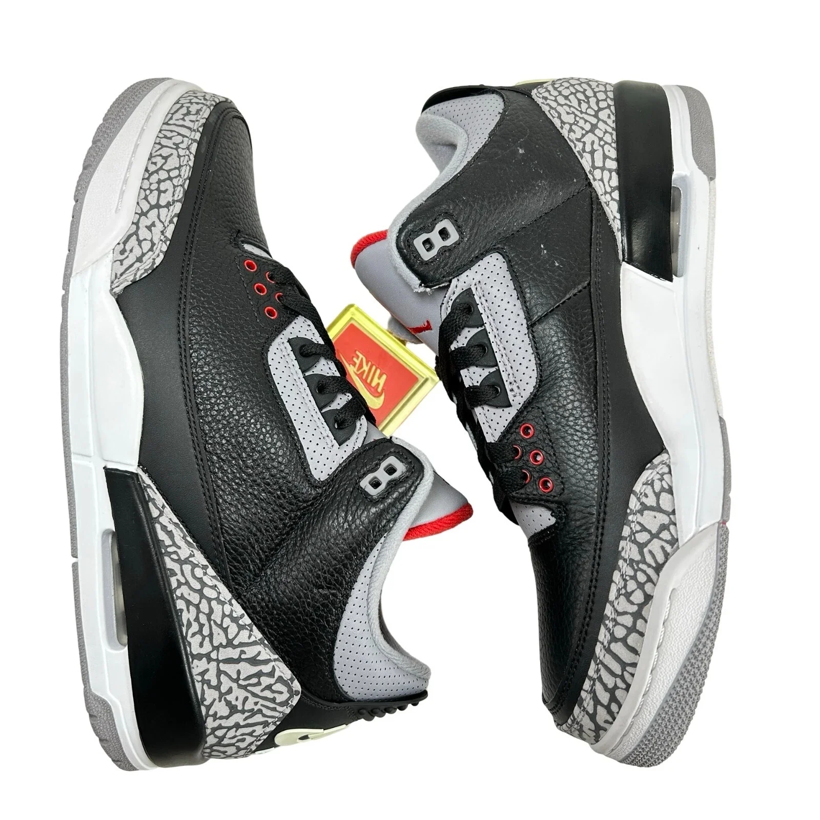 854262 001 Air Jordan 3 Black Cement 2018 - 11 M (Heel Tabs Yellowing) - Image 4