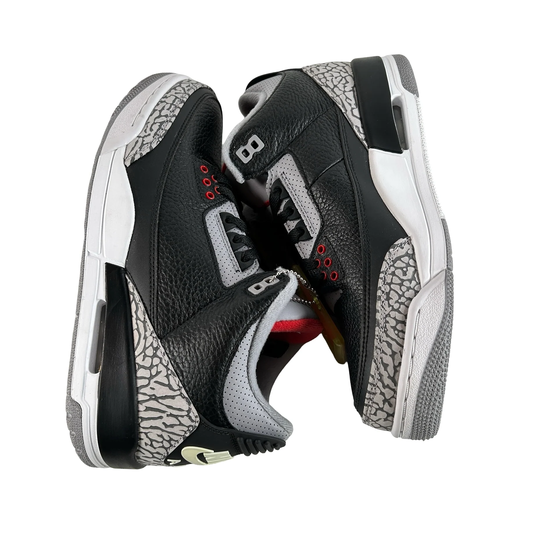 854262 001 Jordan 3 Black Cement 2018 [CONDITIONAL] - 8.5 M (Yellowing Heel Tab) - Image 4