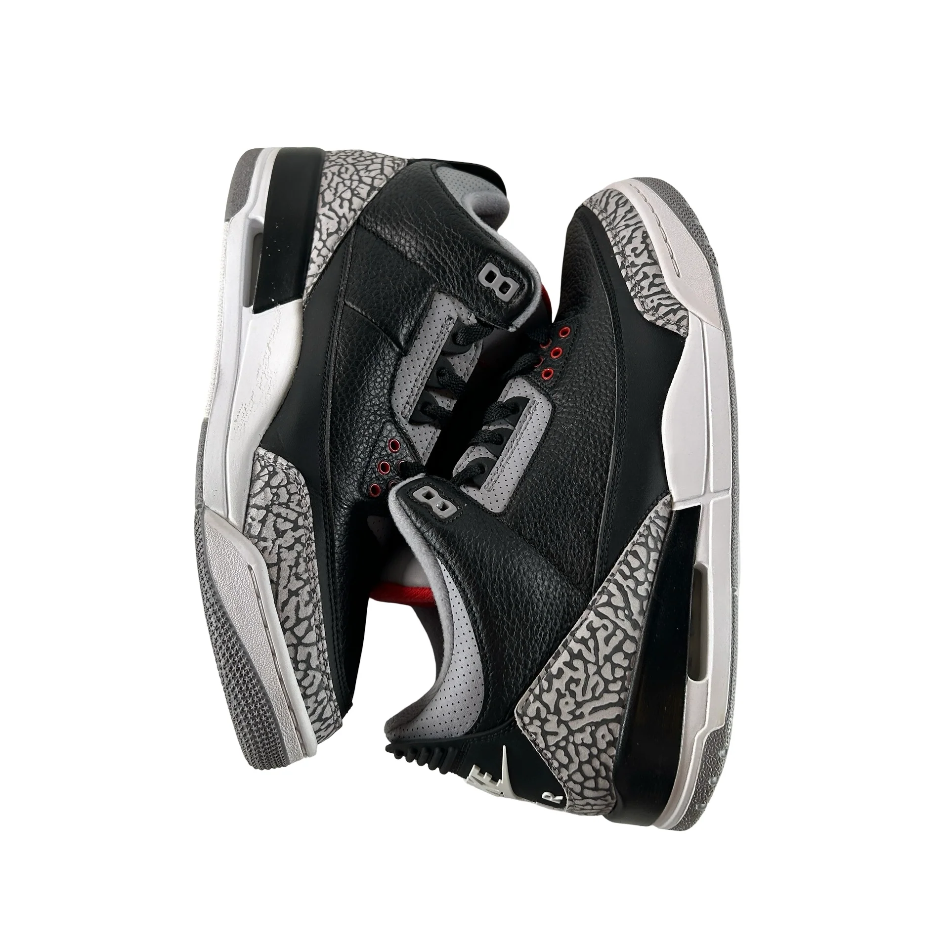 854262 001 Jordan 3 Black Cement 2018 [USED] - 11.5 M (VNDS) - Image 4