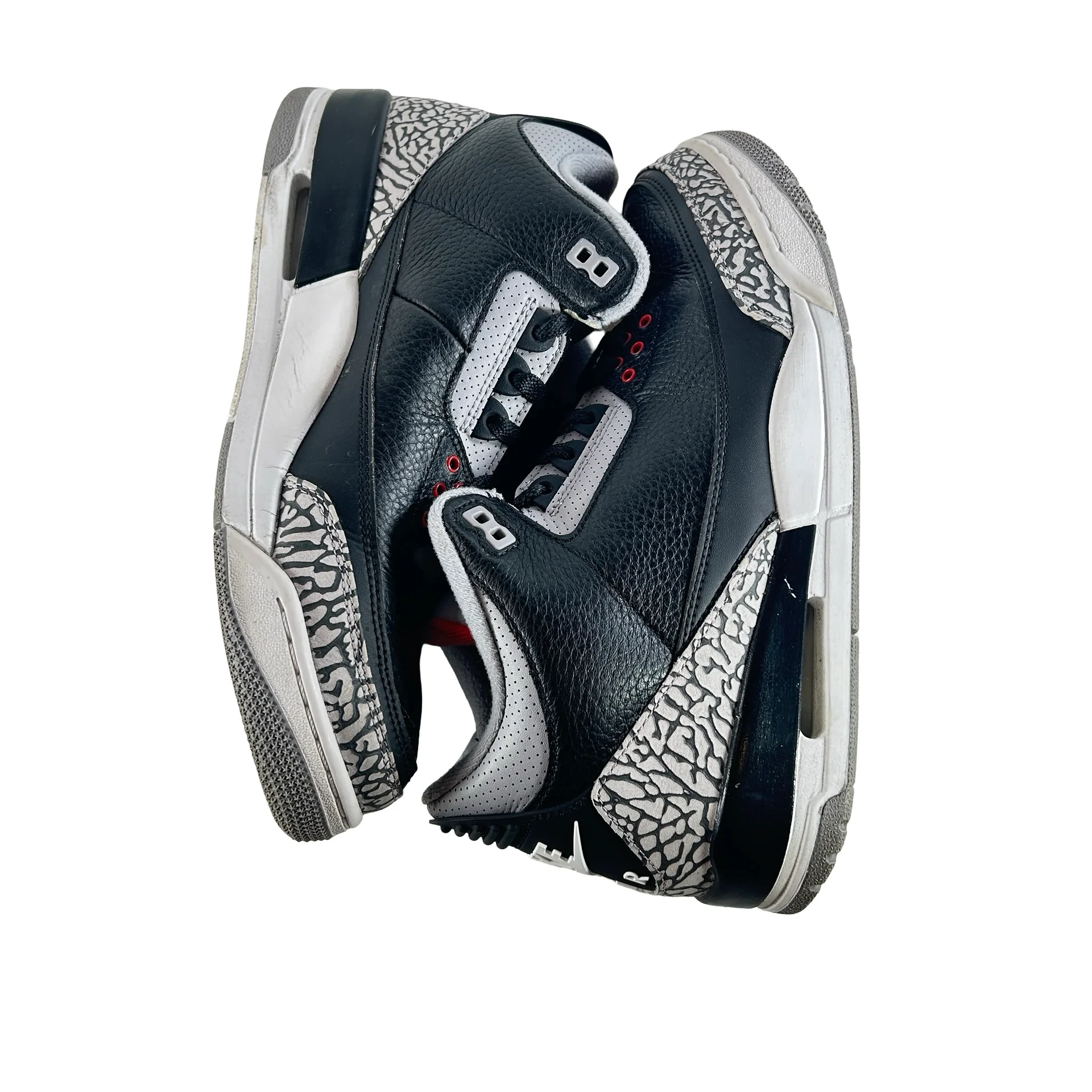 854262 001 Jordan 3 Black Cement 2018 [USED] - 11 M (Used4) (No Box4) - Image 5