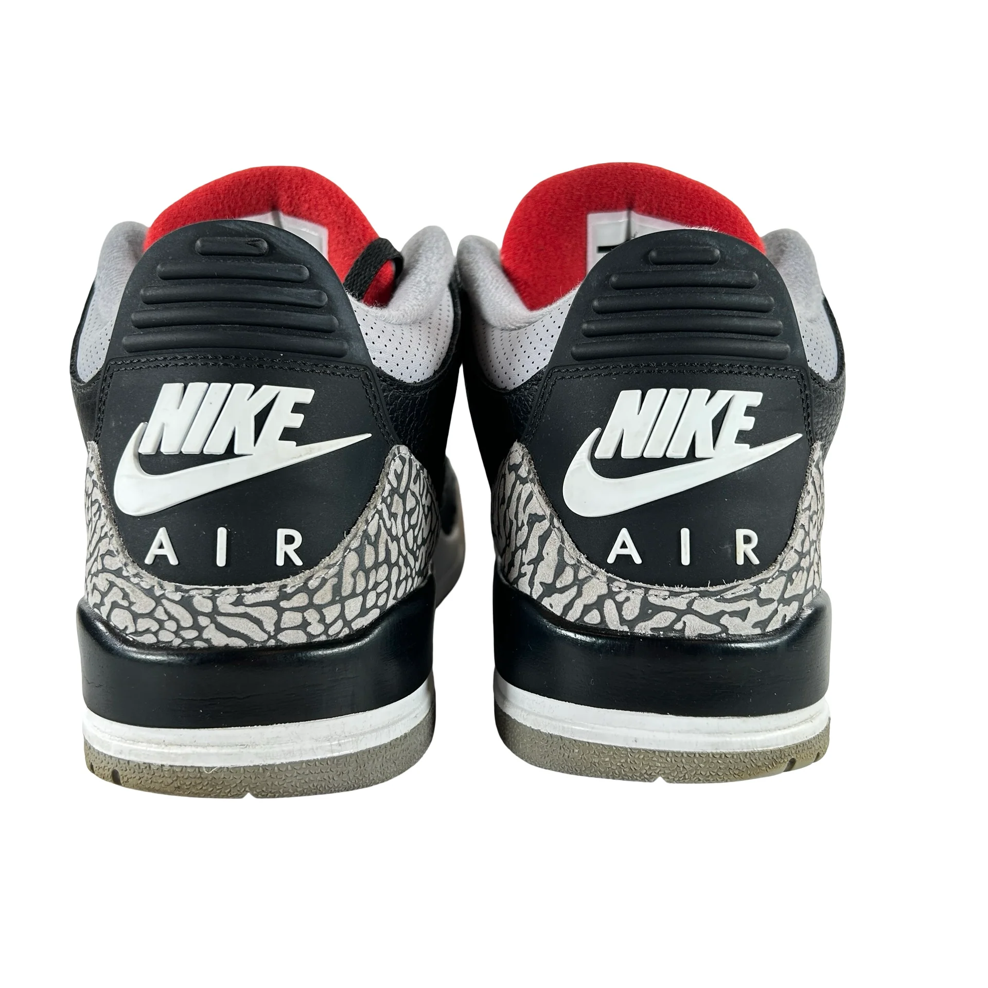 854262 001 Jordan 3 Black Cement 2018 [USED] - 13 M (Used2) - Image 3