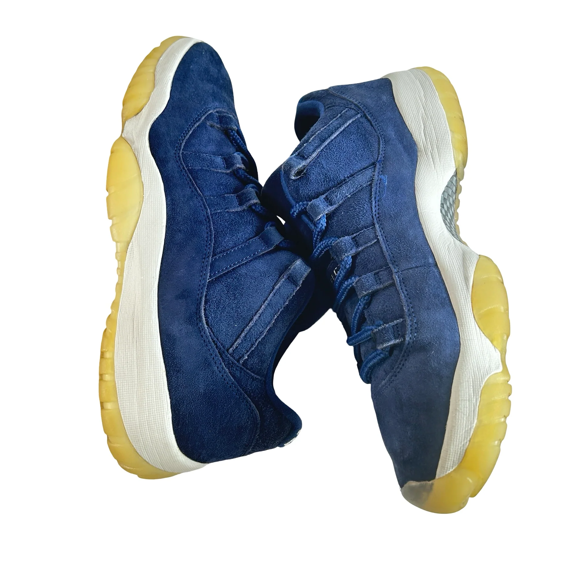 AV2187 441 Jordan 11 Retro Low Derek Jeter RE2PECT [USED] - 12 M (Used4) - Image 4