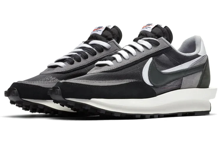 BV0073 001 Nike LD Waffle sacai Black - Image 3