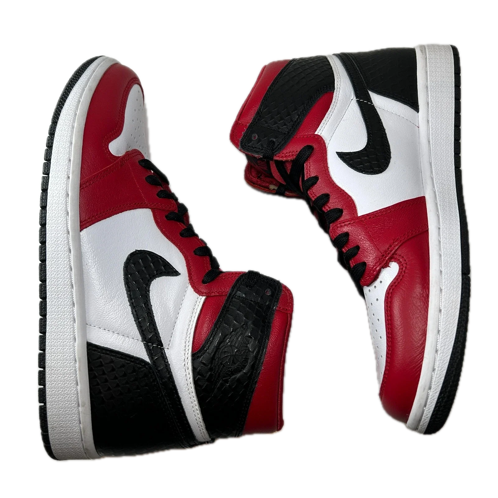 CD0461 601 Jordan 1 Retro High Satin Snake Chicago (Women's) [USED] - 8.5 W (Used) (Replace Box) - Image 4