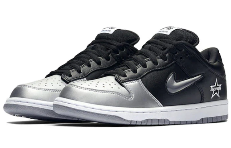 CK3480 001 Supreme Nike Dunk SB Low Jewel Swoosh Metallic Silver - Image 3