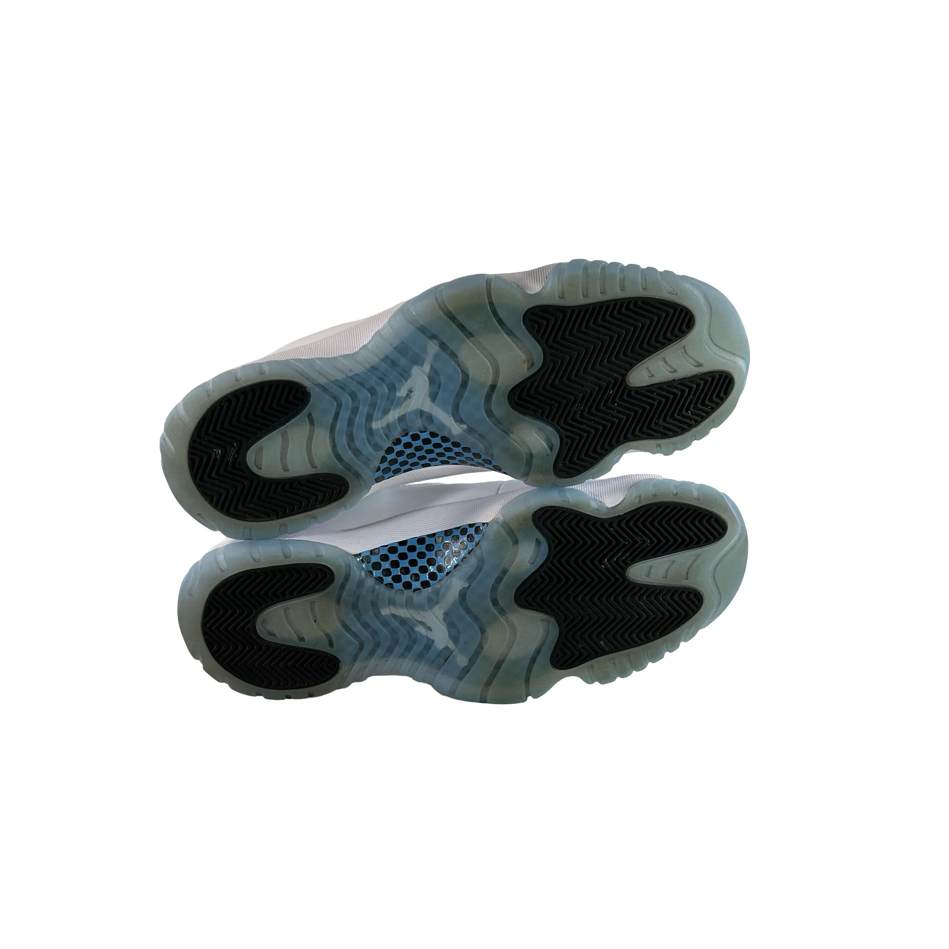 CT8012 104 Jordan 11 Retro Legend Blue (2024) [USED] - 10.5 M (Used) (Replace Box) - Image 6