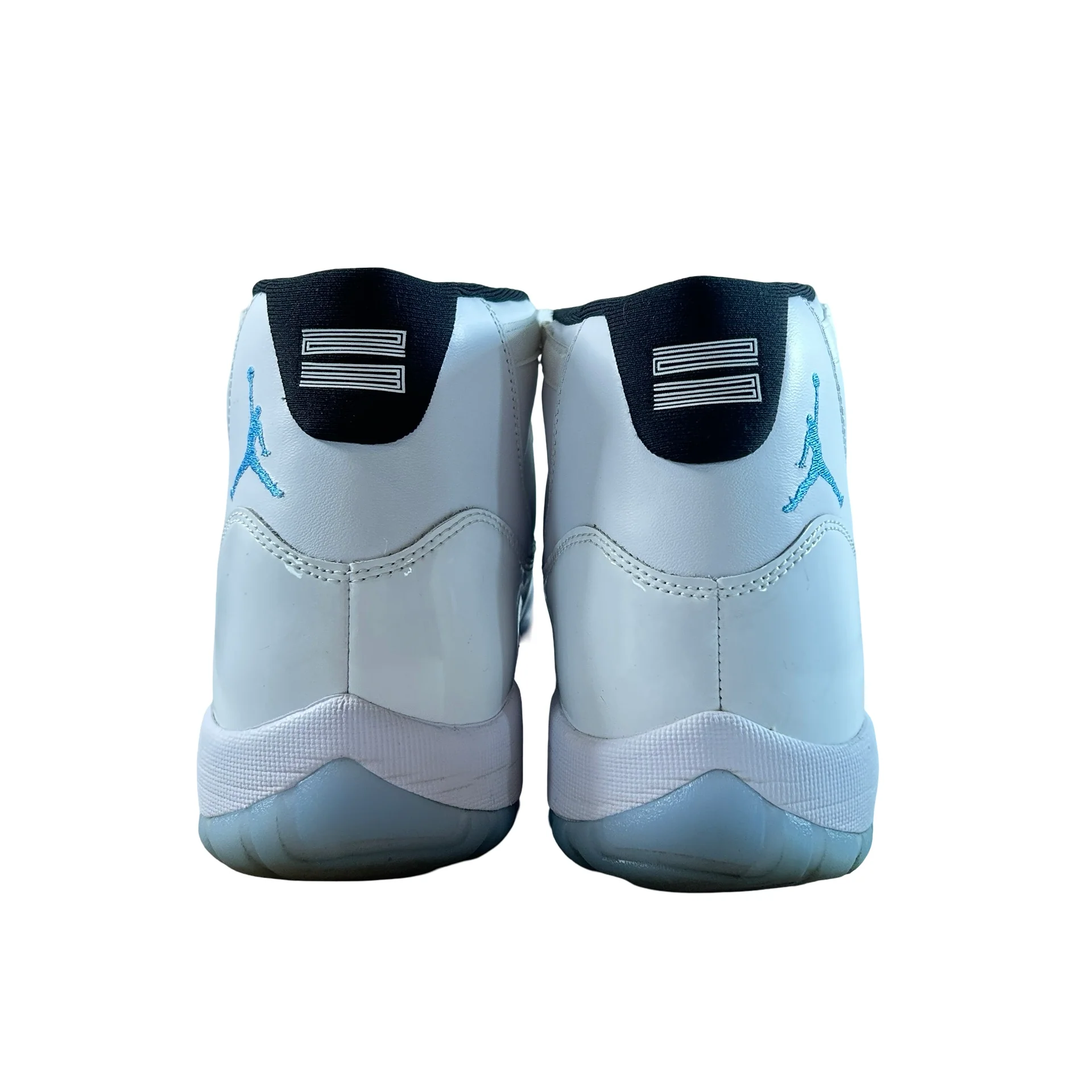 CT8012 104 Jordan 11 Retro Legend Blue (2024) [USED] - 10.5 M (Used9) - Image 3