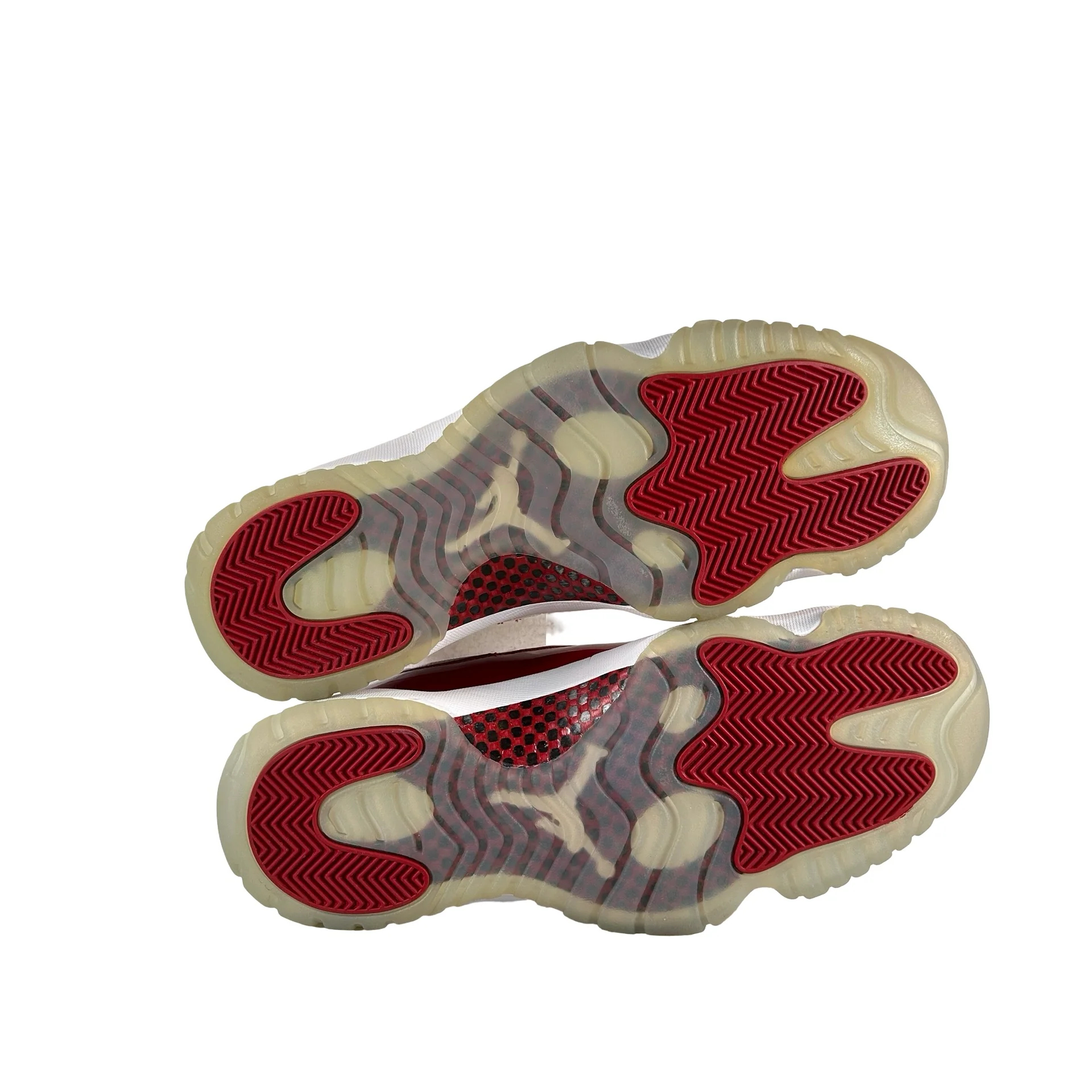 CT8012 116 Air Jordan 11 Retro Cherry (2022) - 11.5 M (Yellowing) (B-Grade) - Image 6