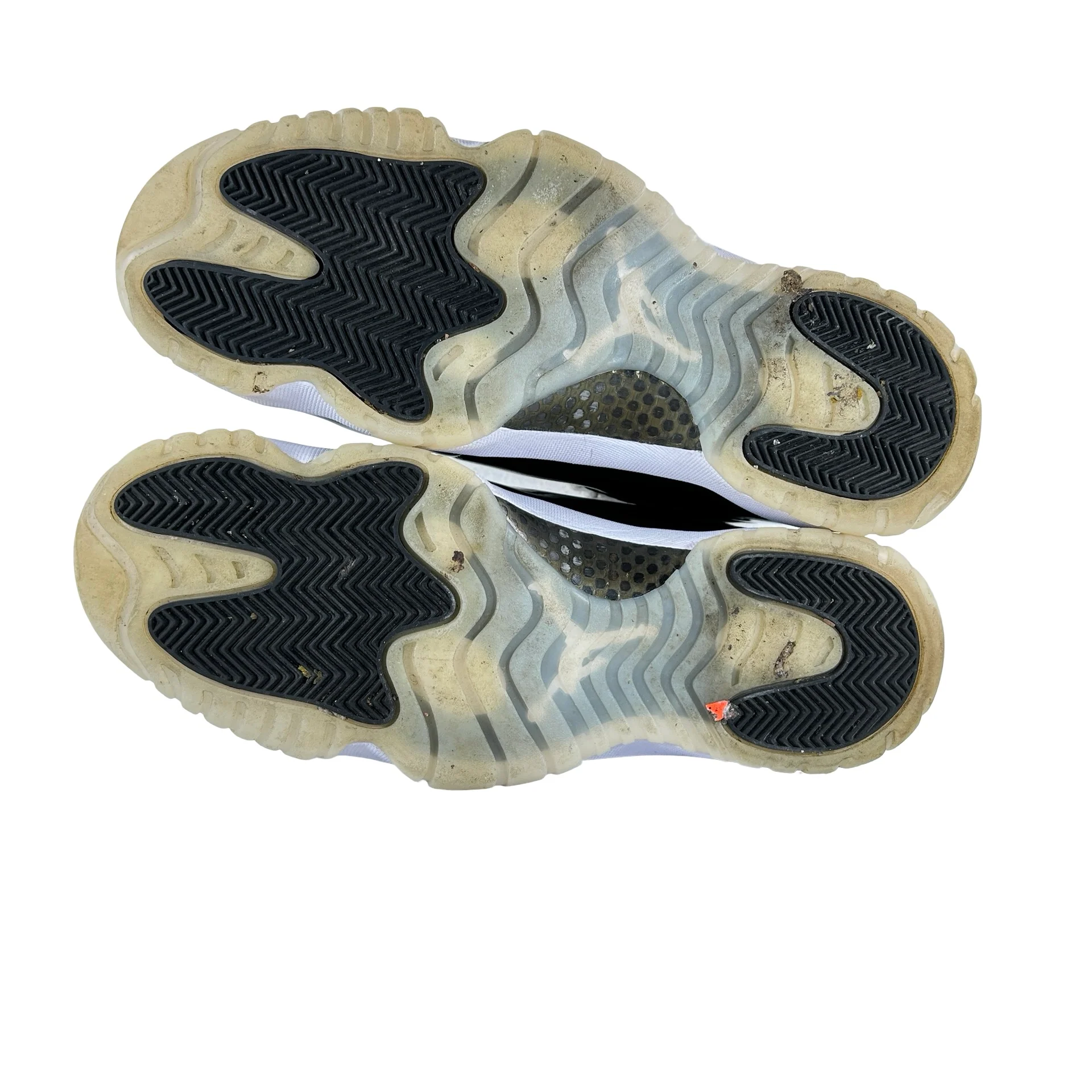 CT8012 170 Jordan 11 Retro DMP Defining Moments (2023) [USED] - 13 M (Used) (No Box) - Image 6