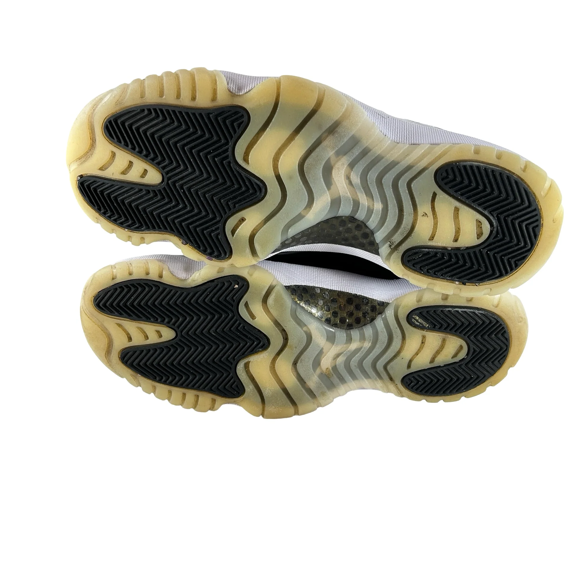 CT8012 170 Jordan 11 Retro DMP Defining Moments (2023) [USED] - 8 M (Used8) - Image 6