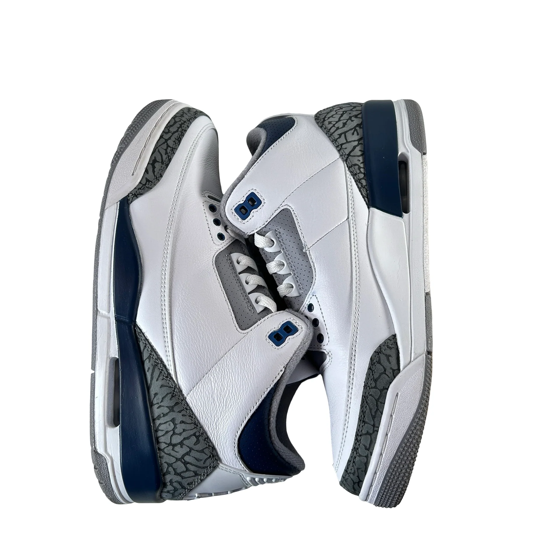 CT8532 140 Jordan 3 Retro Midnight Navy [USED] - 8.5 M (Used) - Image 4