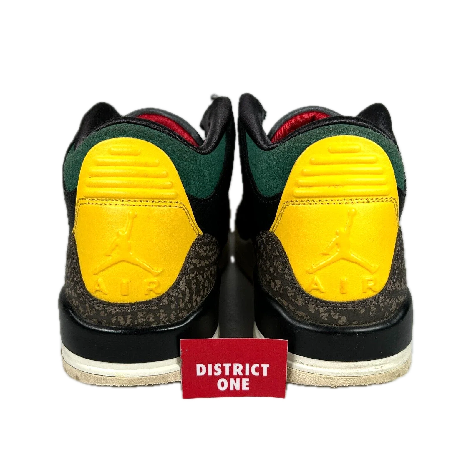 CV3583 003 Jordan 3 Retro SE Animal Instinct 2.0 [USED] - 8 M (Used) (No Box) - Image 3