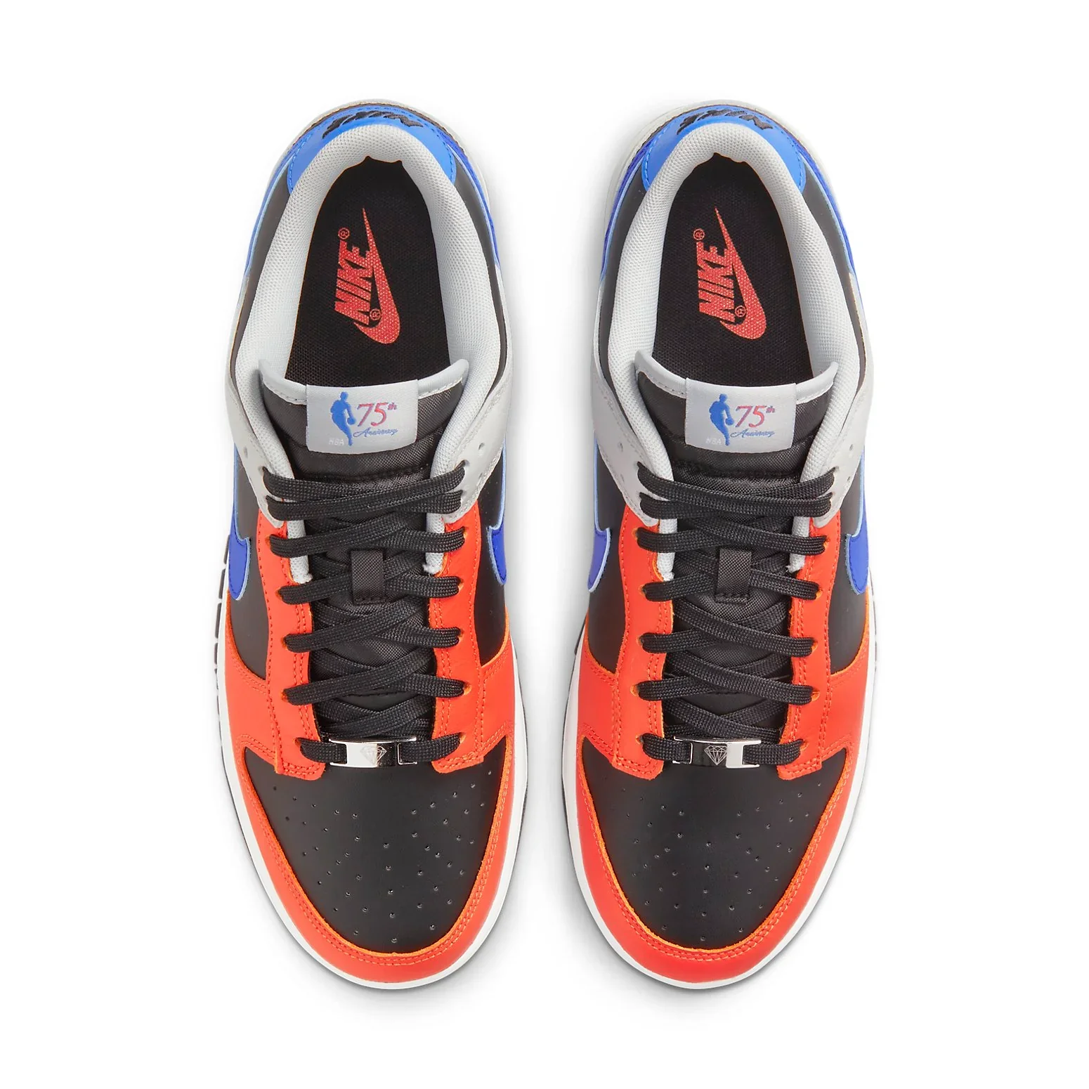 DD3363 002 Nike Dunk Low EMB NBA 75th Anniversary Knicks - Image 4