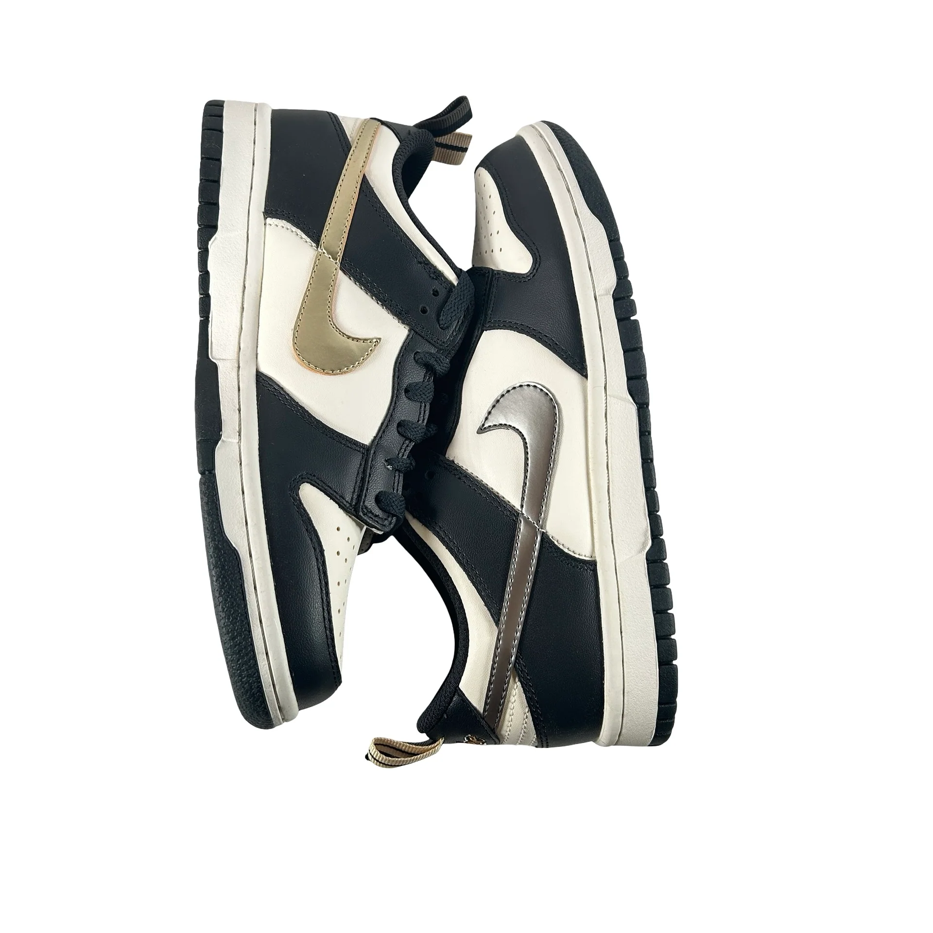 DH9764 001 Nike Dunk Low Black White Metallic (GS) [CONDITIONAL] - 5.5 Y (Yellowing) - Image 5