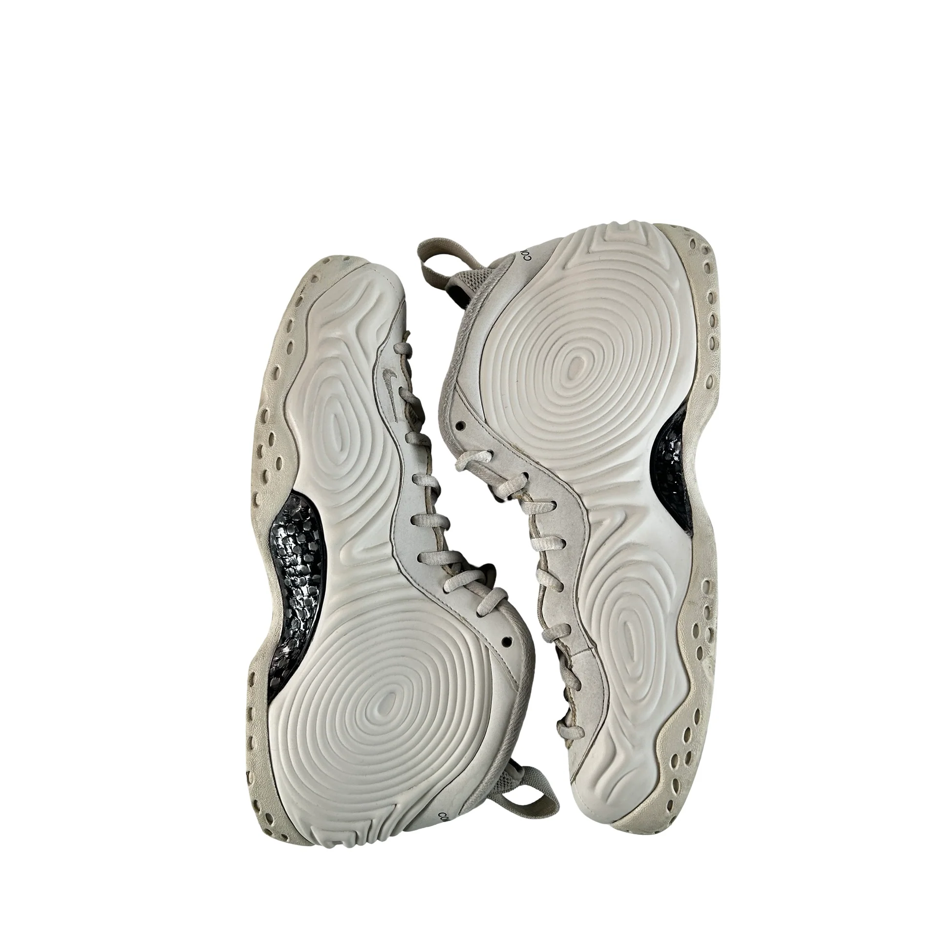 DJ7952 100 Nike Air Foamposite One CDG White [USED] - 8.5 M (Used) - Image 4