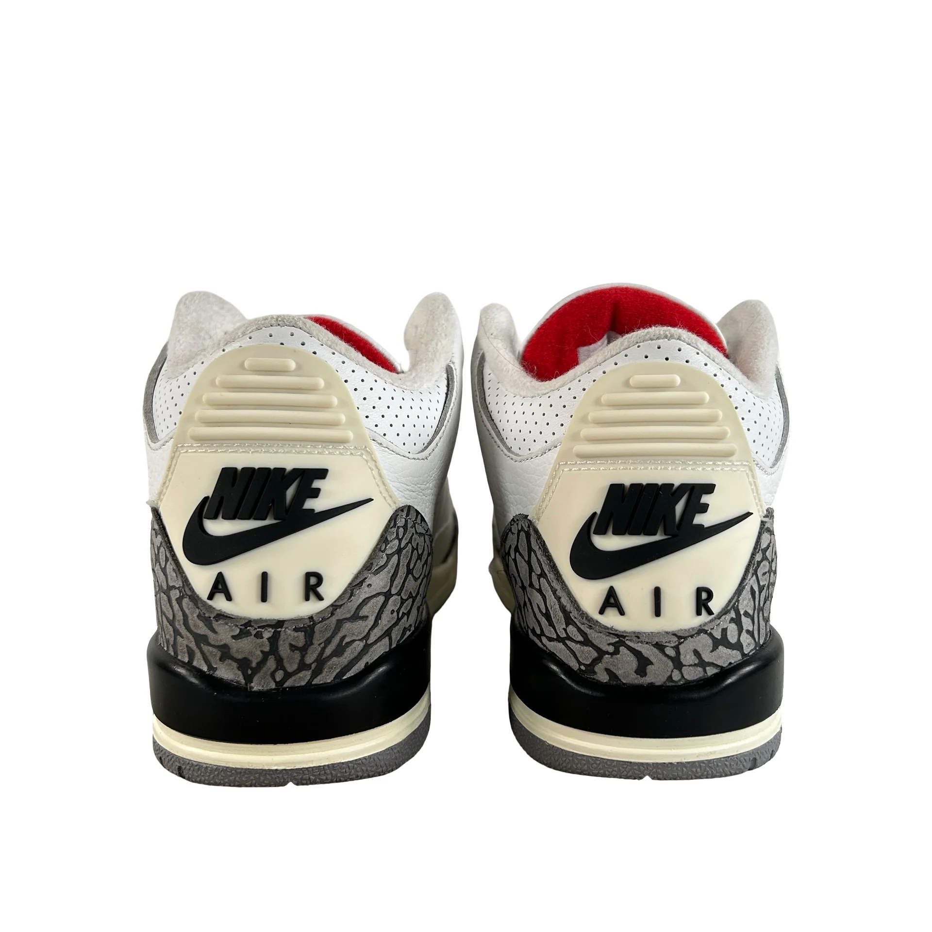DM0967 100 Jordan 3 Retro White Cement Reimagined (GS) [USED] - 5 Y (Used5) - Image 3