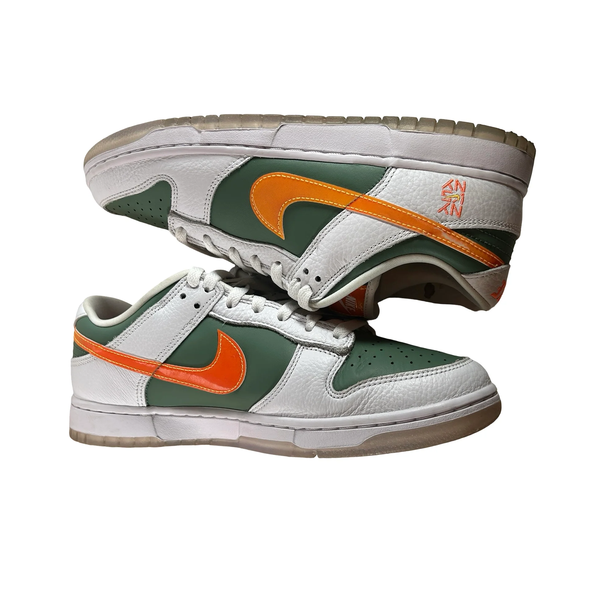 DN2489 300 Nike Dunk Low NY vs. NY [USED] - 9.5 M (Used) - Image 4