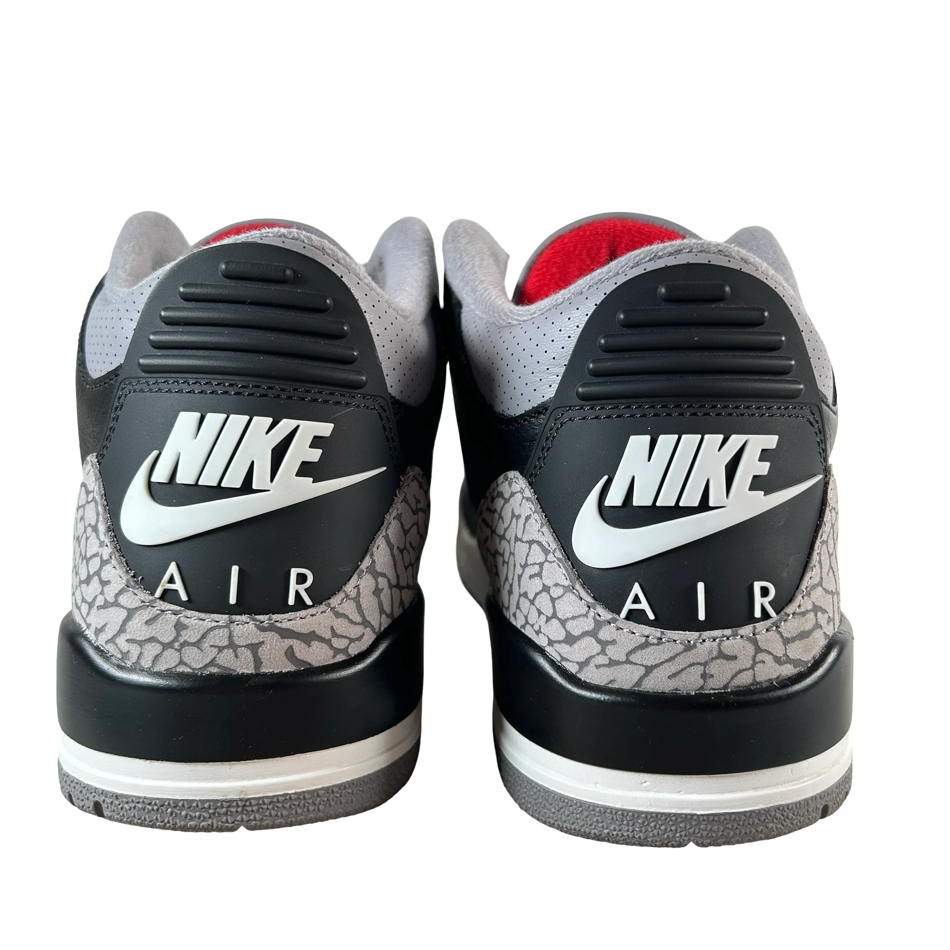 DN3707 010 Jordan 3 Retro OG Black Cement (2024) [USED] - 10.5 M (Used30) - Image 3