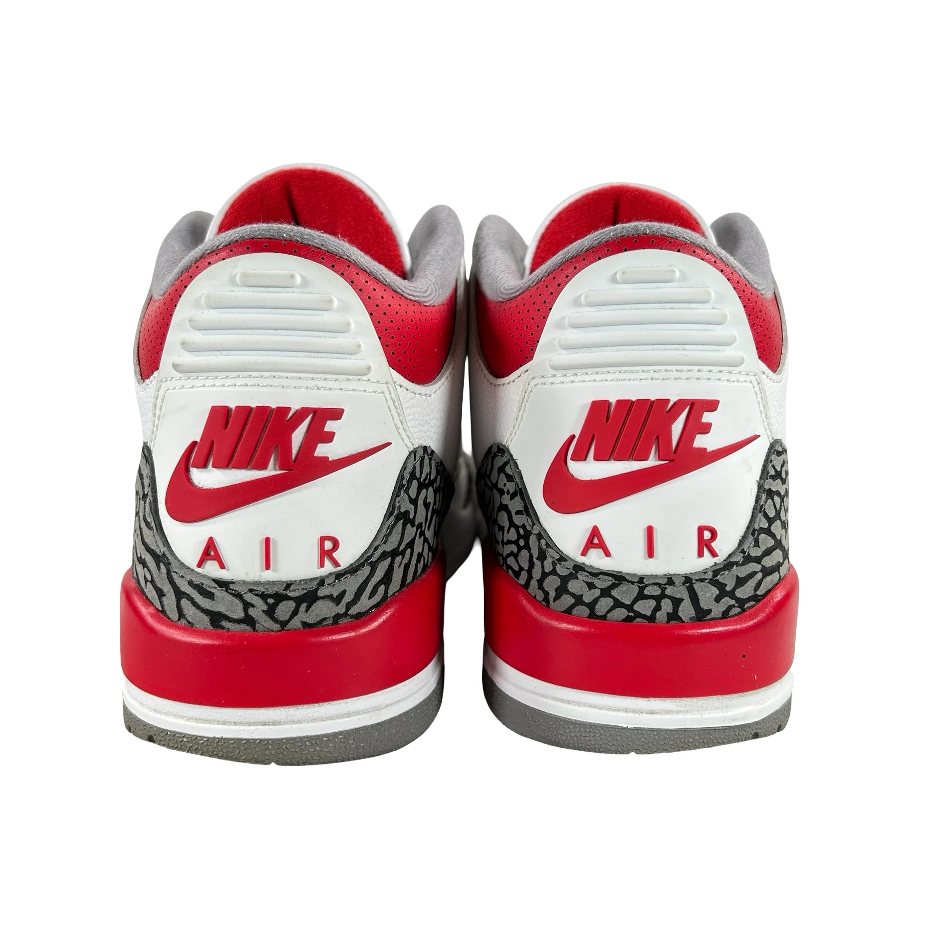 DN3707 160 Jordan 3 Retro Fire Red (2022) [USED] - 10.5 M (Used7) - Image 3