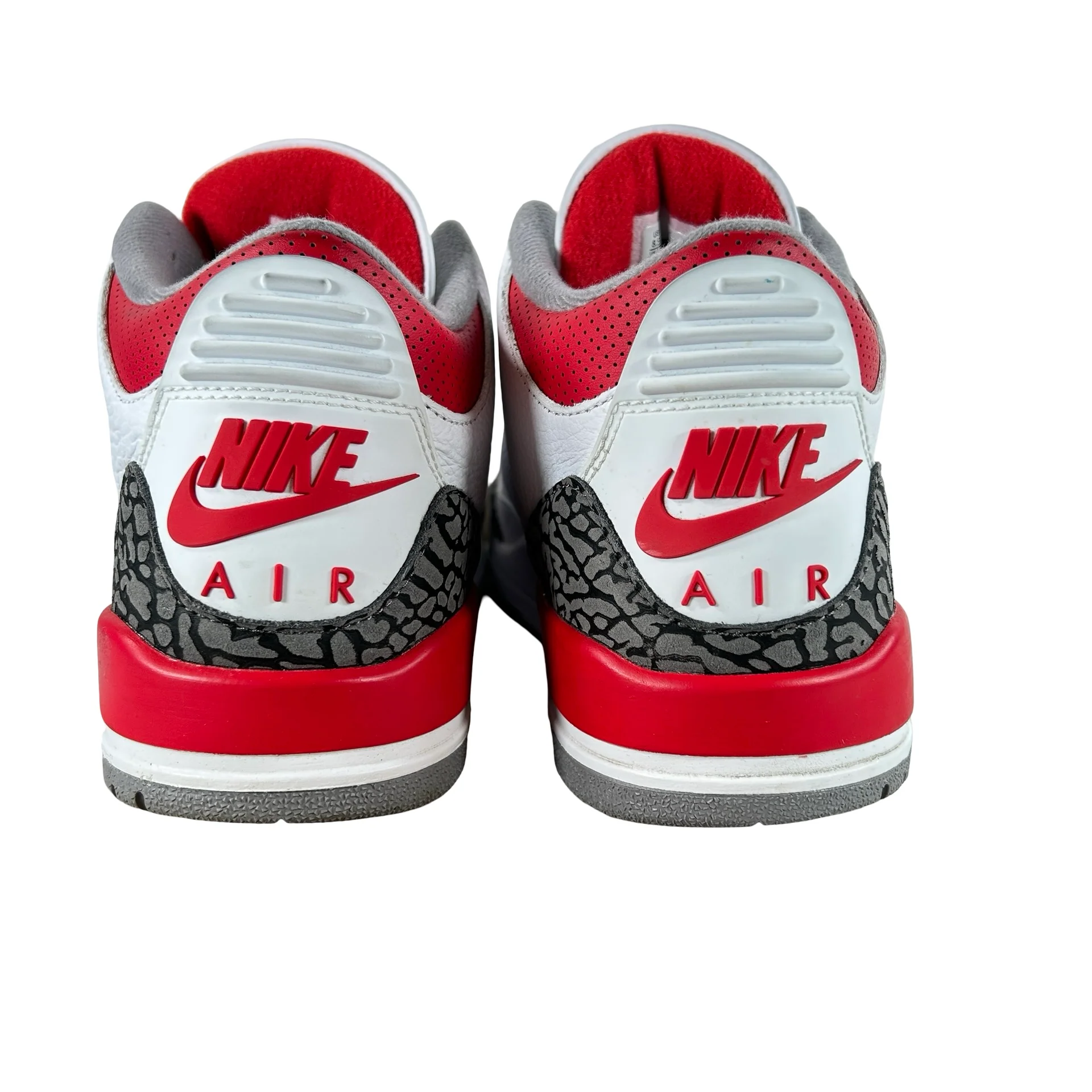 DN3707 160 Jordan 3 Retro Fire Red (2022) [USED] - 8.5 (Used3) - Image 3