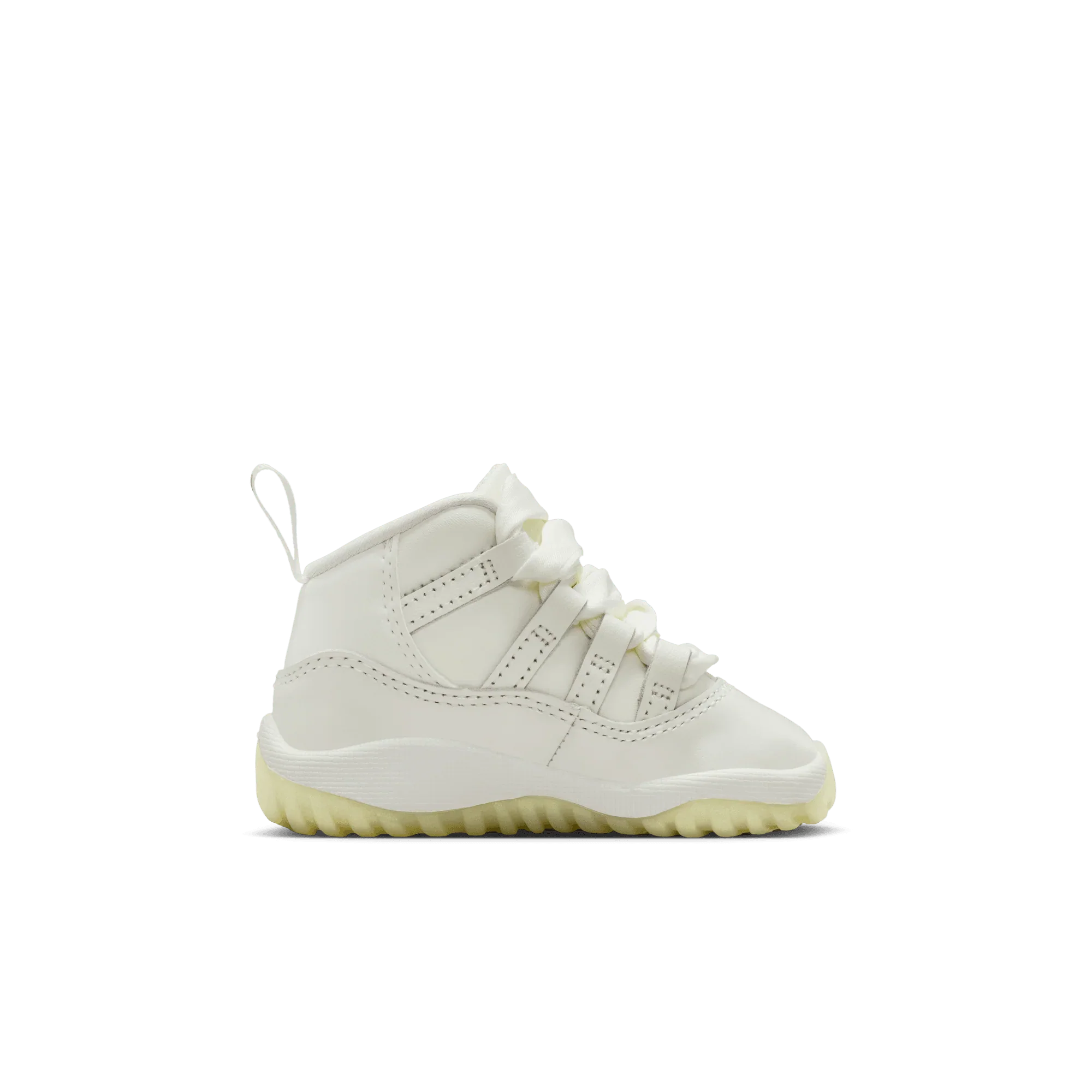 DO3856 110 Air Jordan 11 Retro Pearl (TD) - Image 2