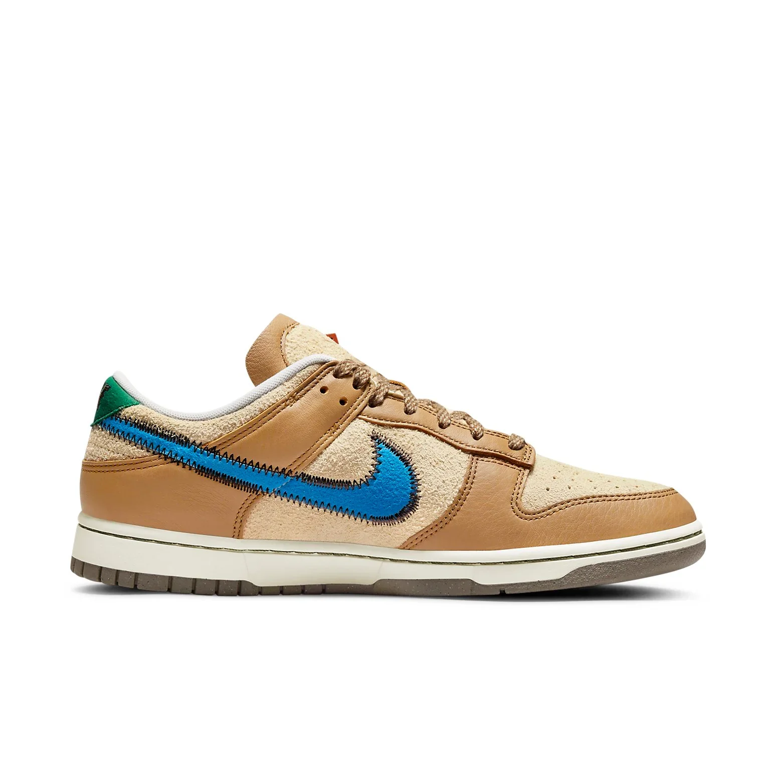 DO6712 200 Nike Dunk Low size? Dark Driftwood - Image 2